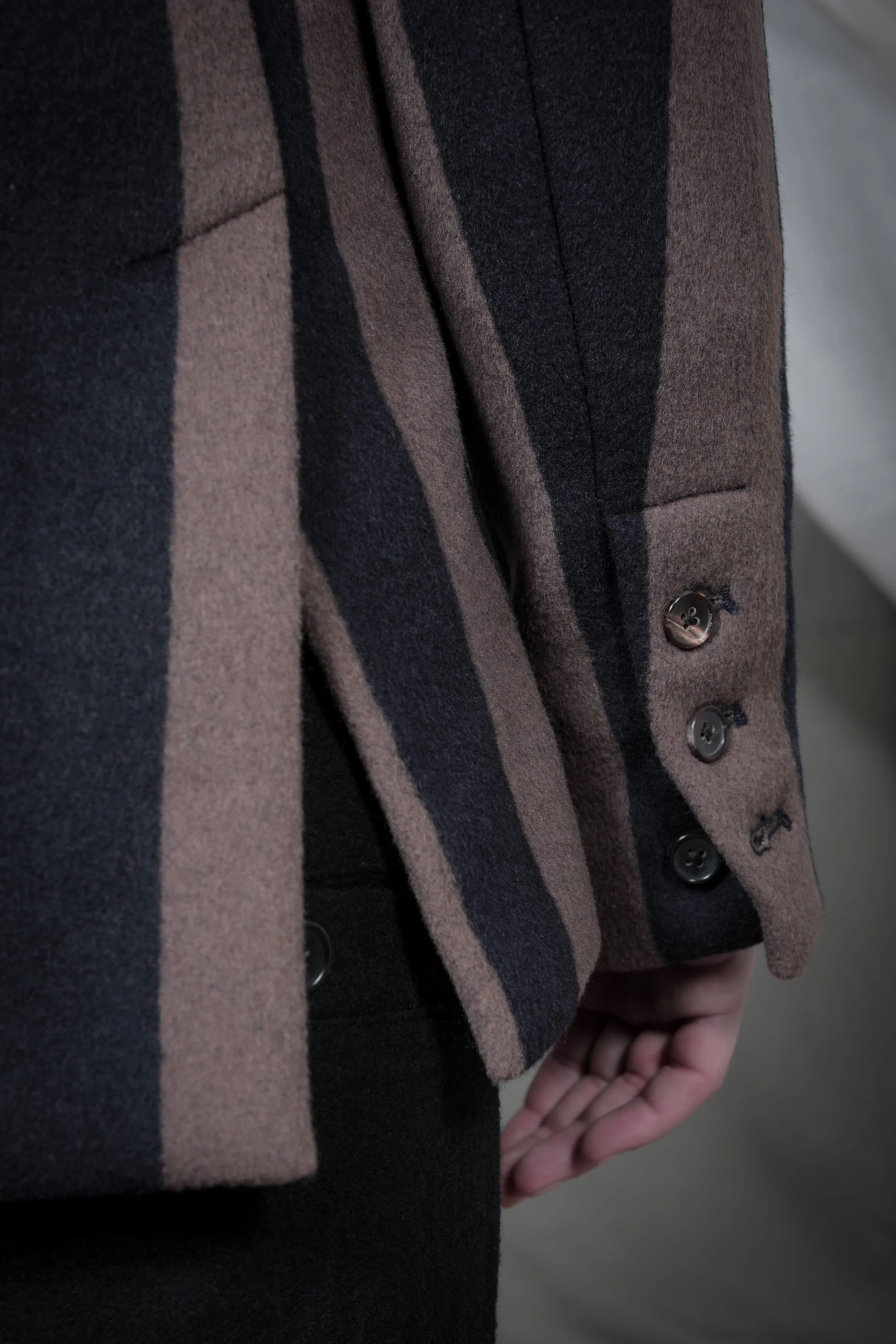 AM - AW2023 - LOOKBOOK-249.jpg