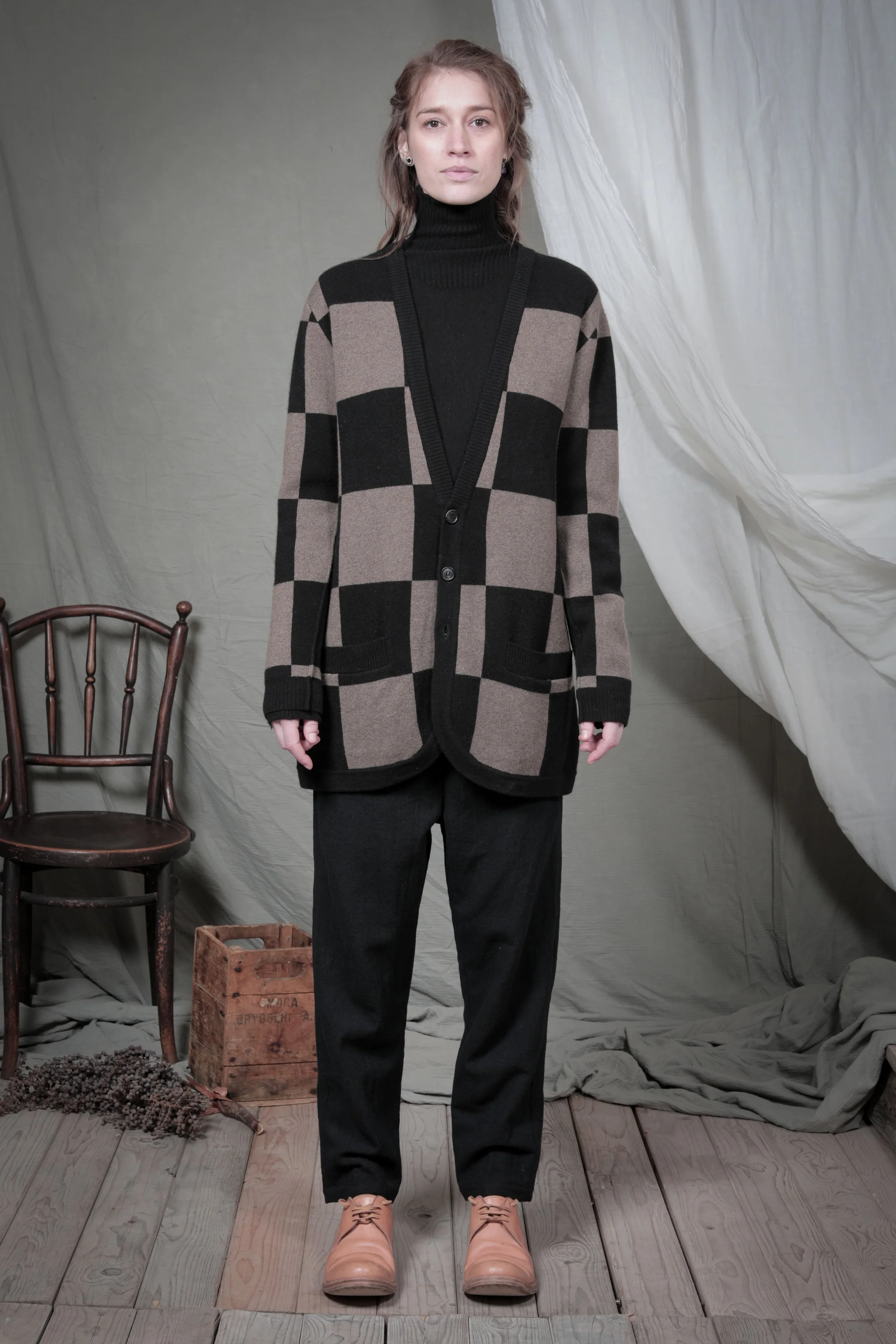 AM - AW2023 - LOOKBOOK-353.jpg