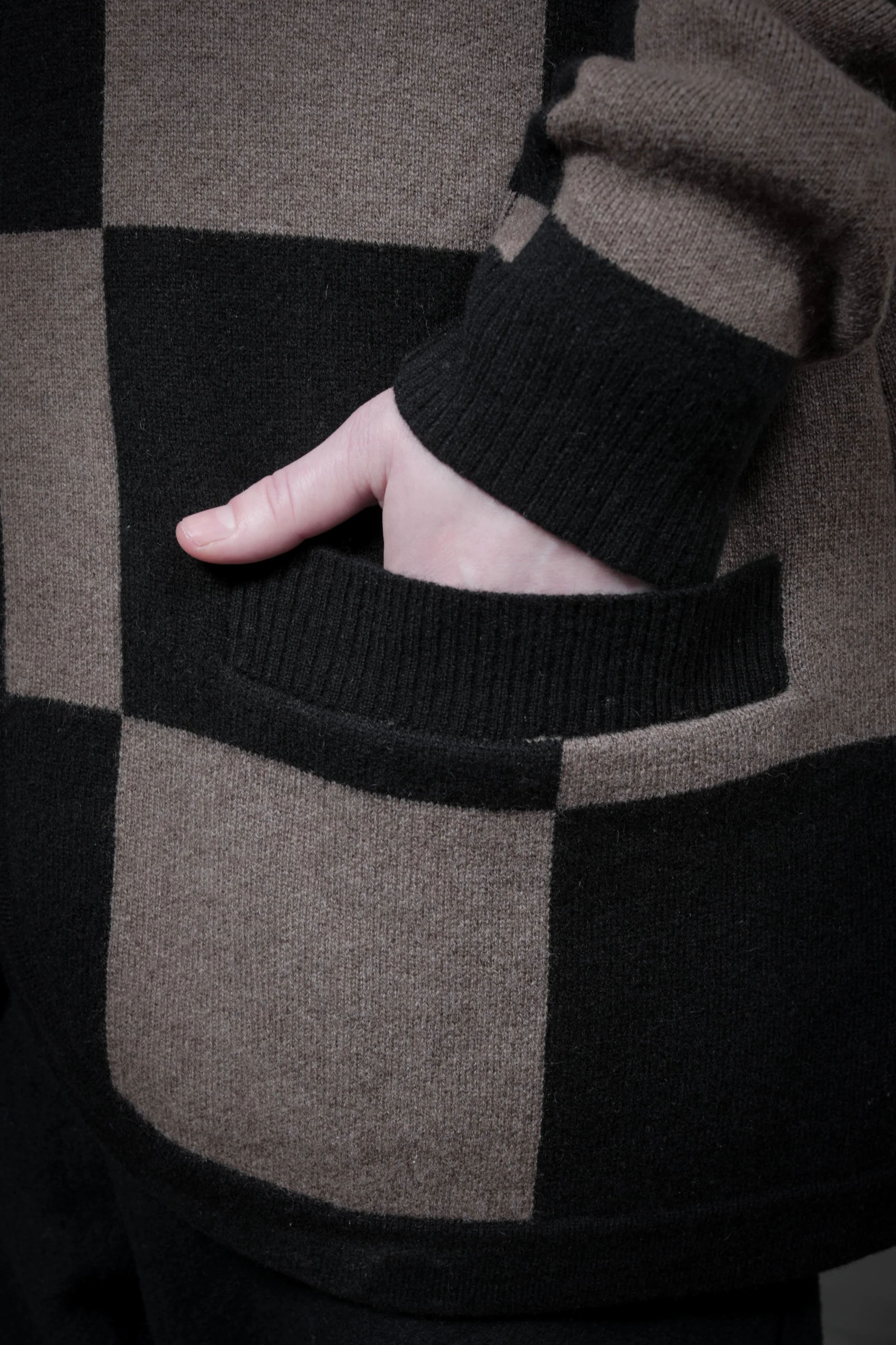 AM - AW2023 - LOOKBOOK-359.jpg