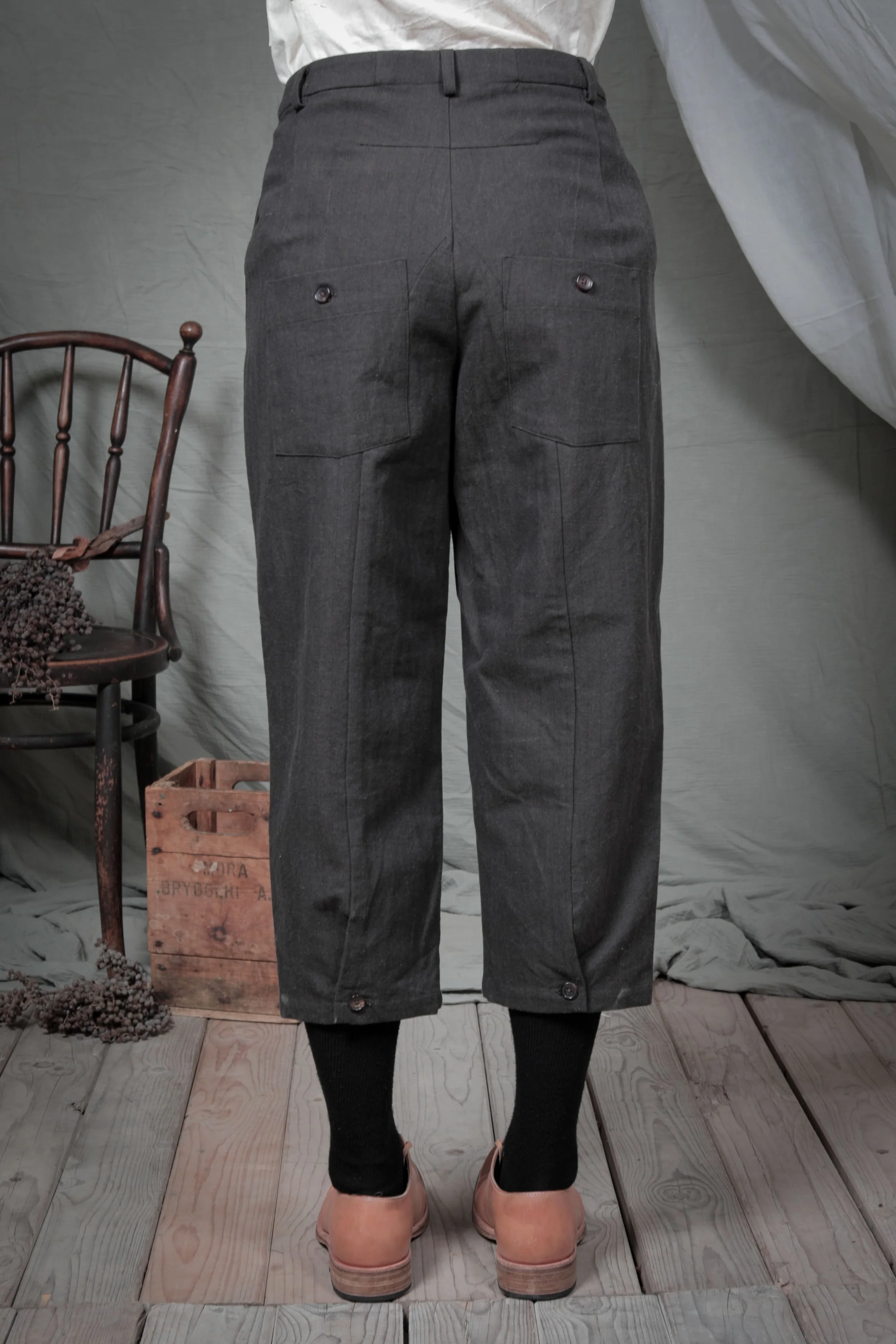 AM - AW2023 - LOOKBOOK-934.jpg