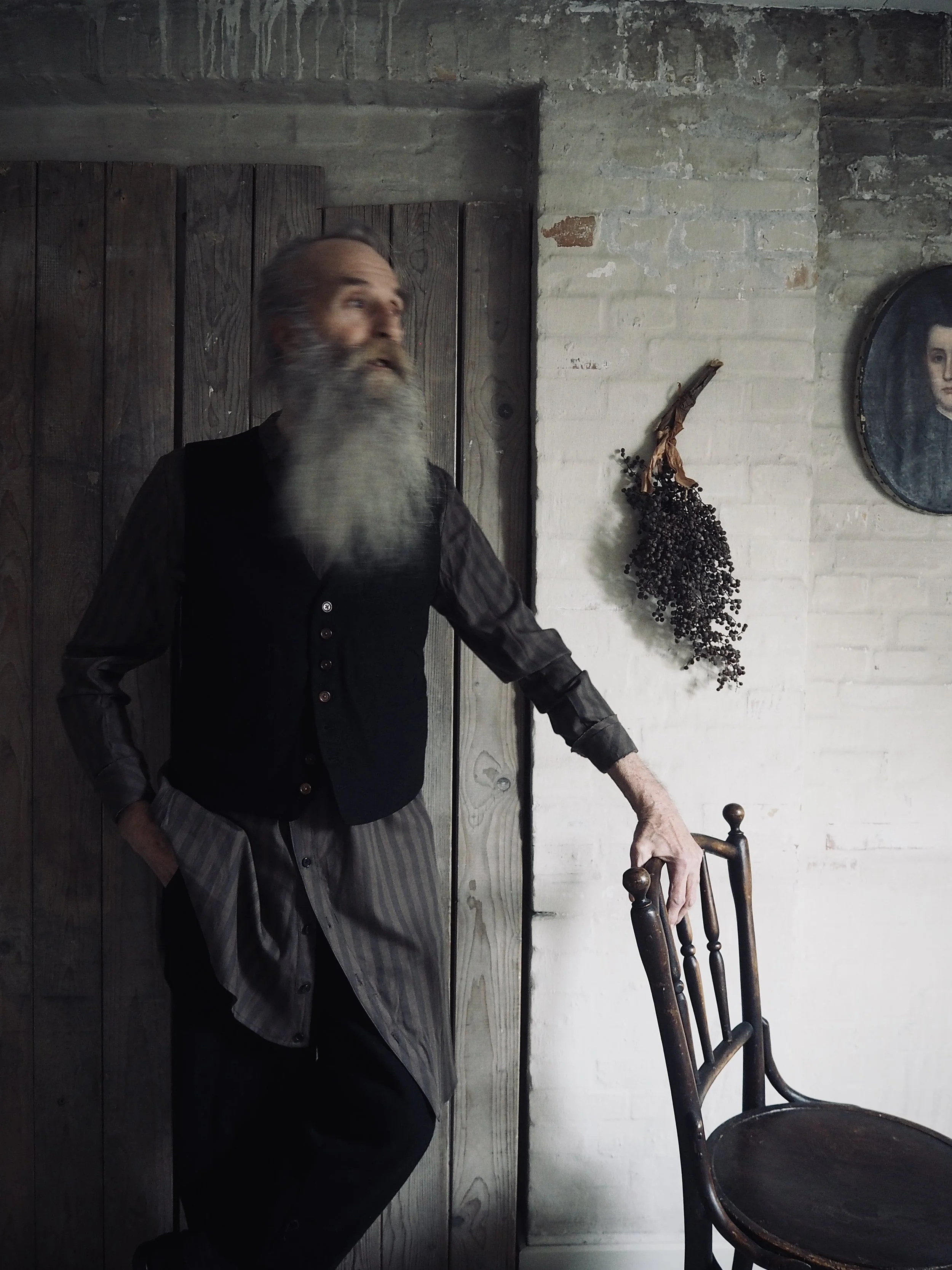 AM - AW23 - CAMPAIGN-21.jpg