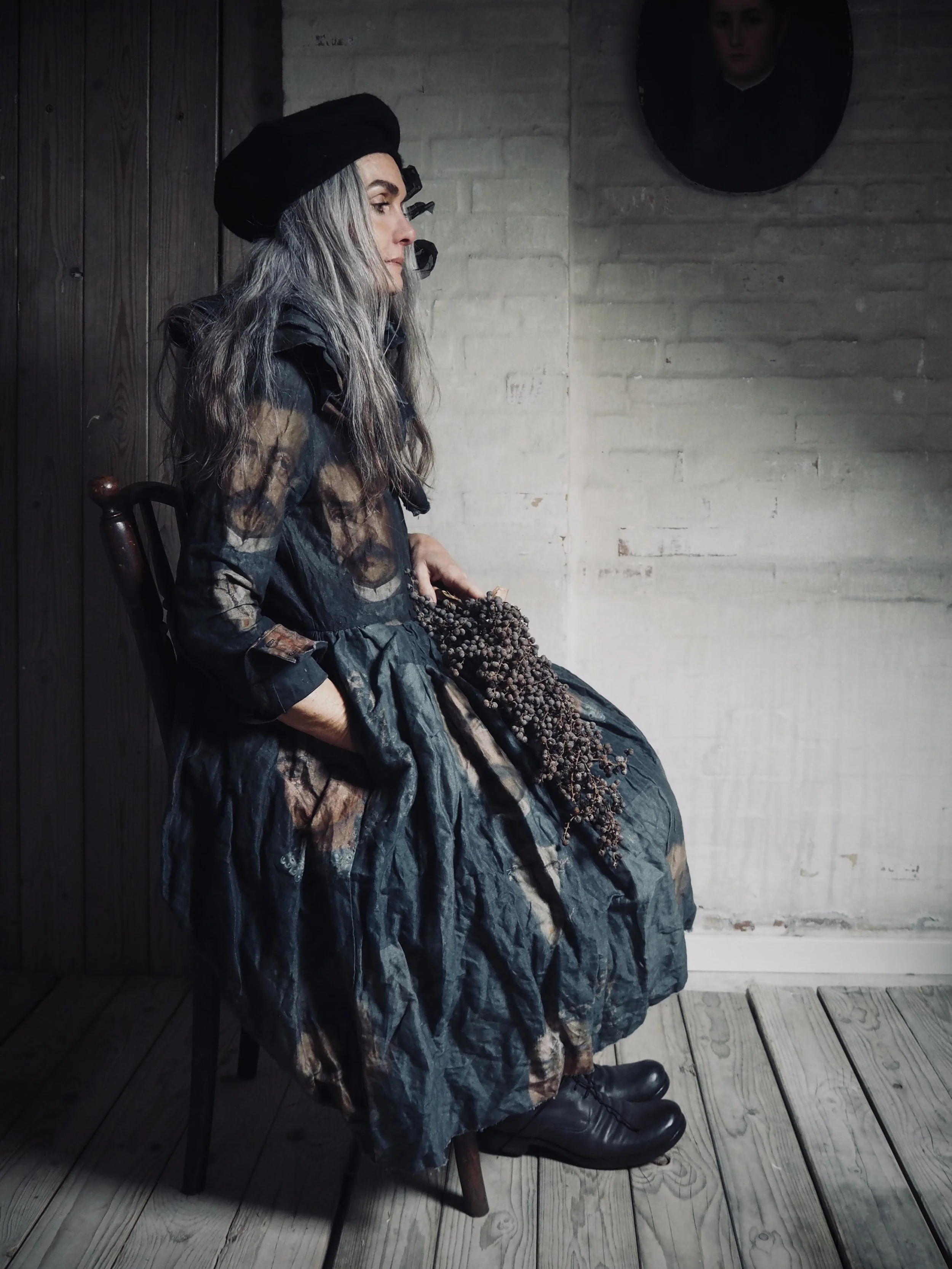 AM - AW23 - CAMPAIGN-29.jpg