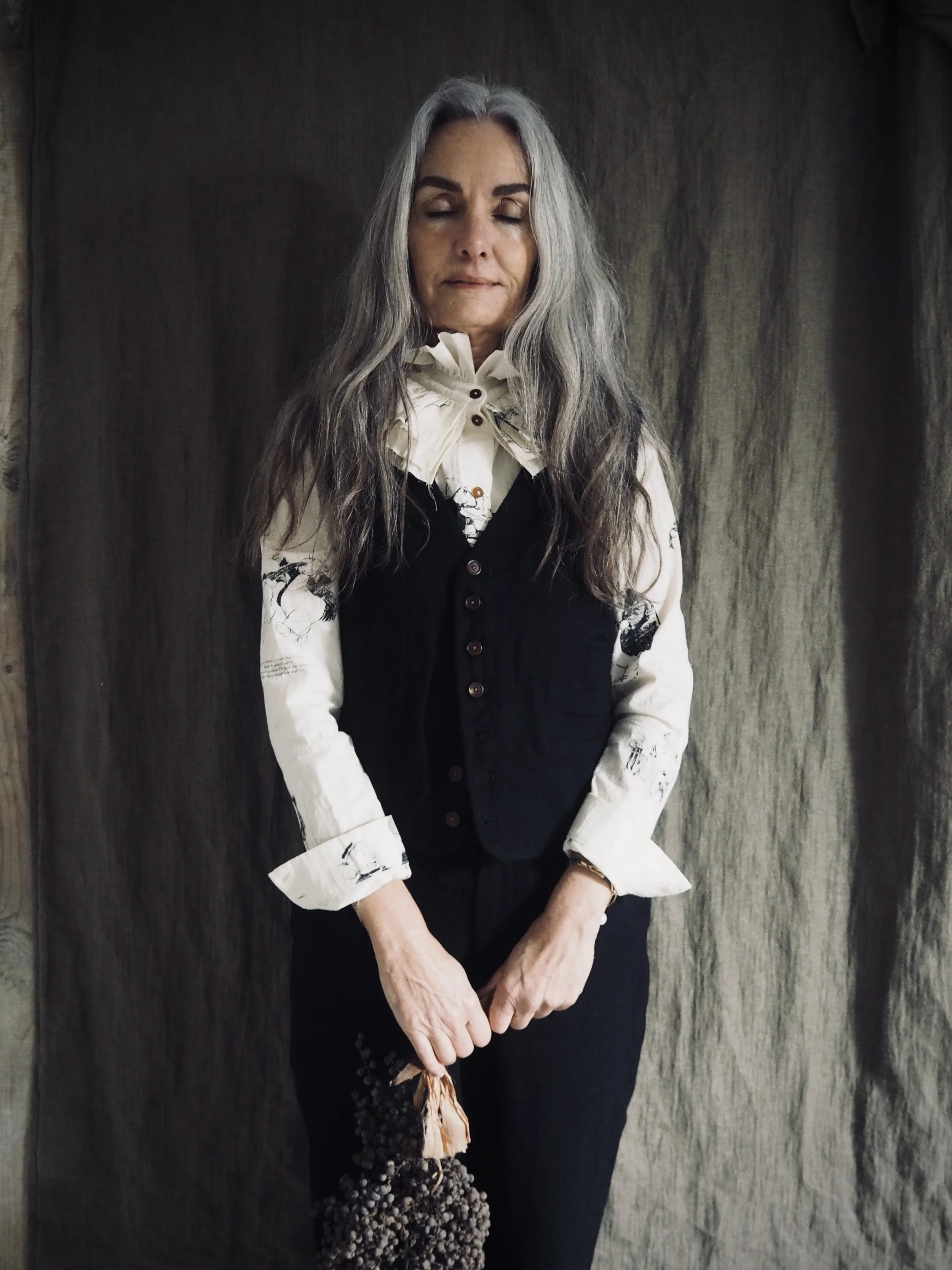 AM - AW23 - CAMPAIGN-33.jpg