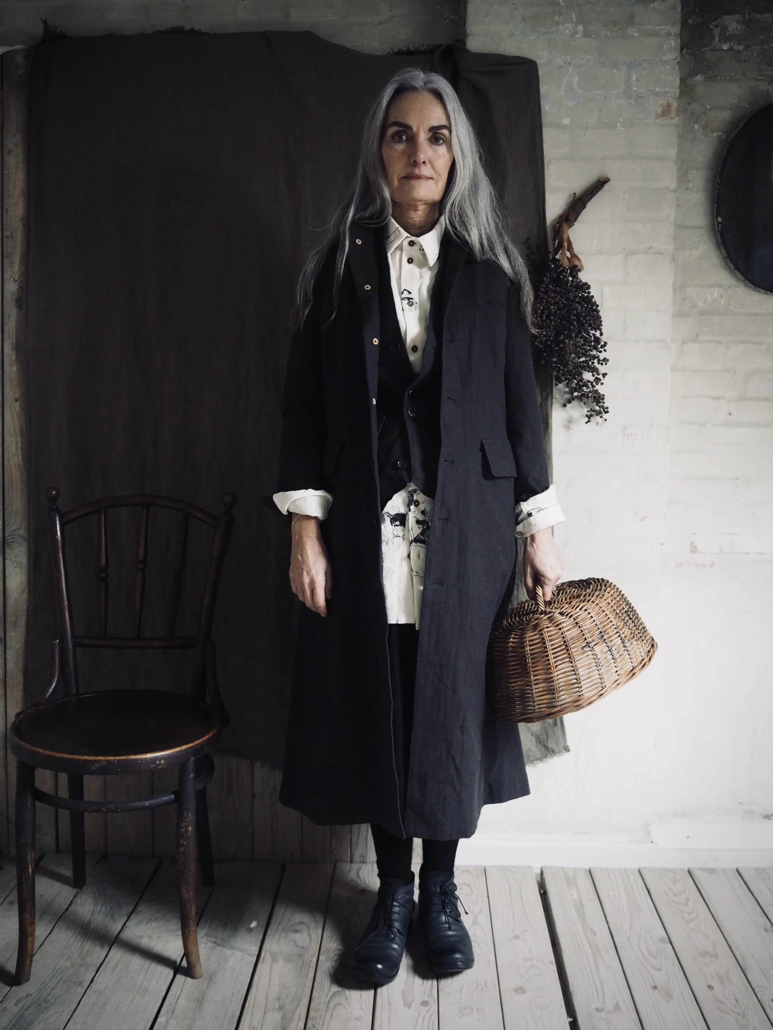 AM - AW23 - CAMPAIGN-36.jpg
