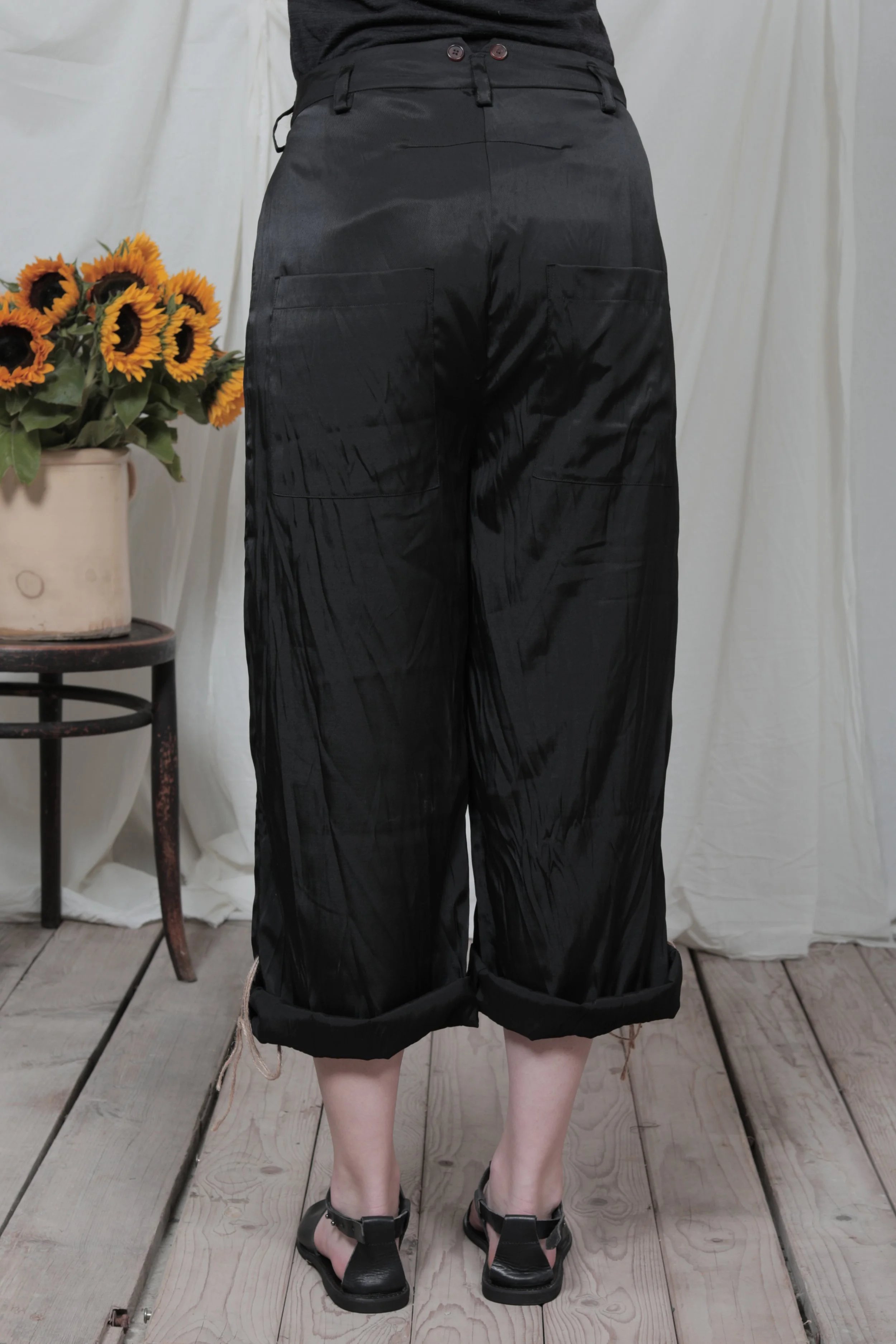 FATI - SS2024 - SHORTS FRONT-105.jpg