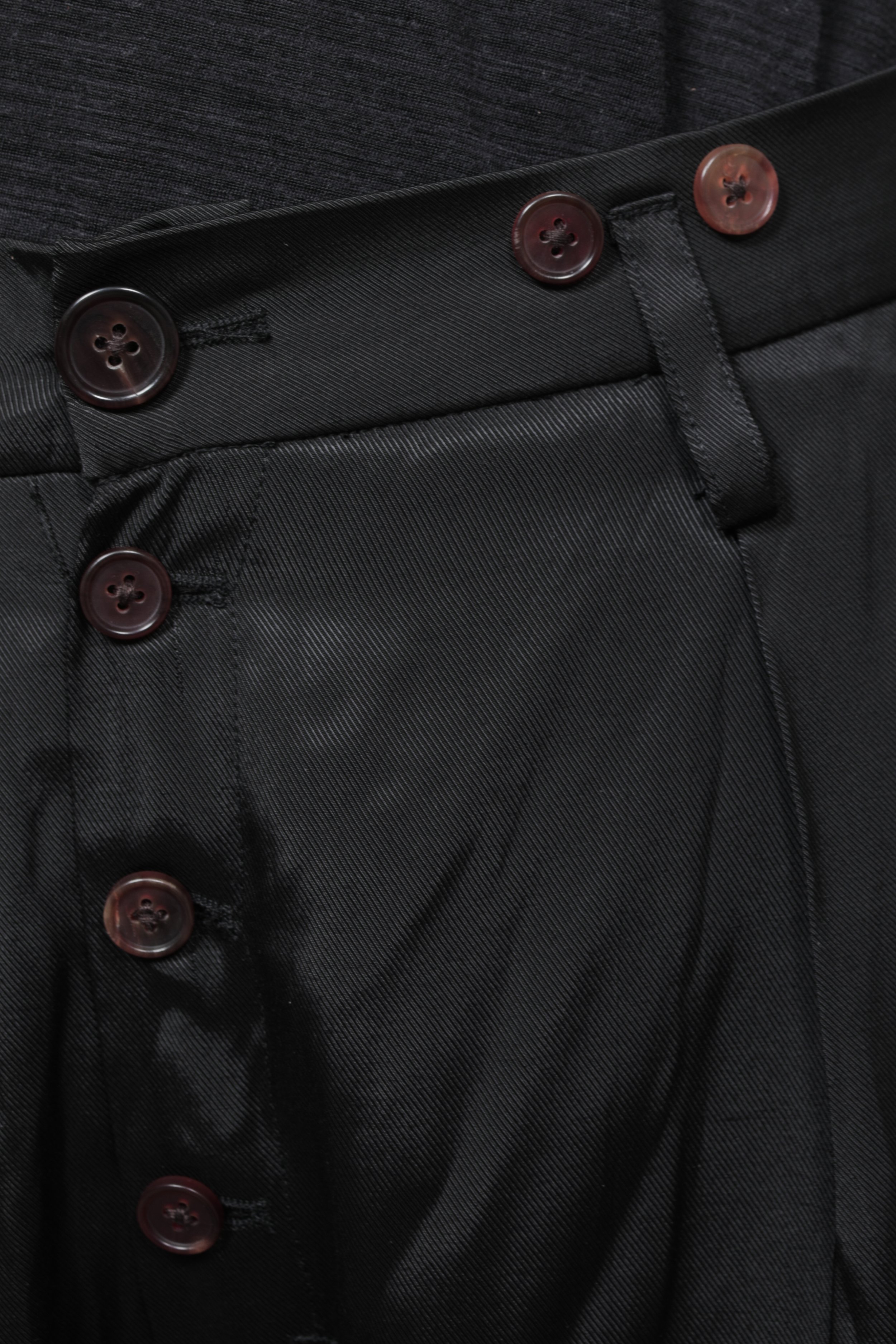 FATI - SS2024 - SHORTS FRONT-102.jpg