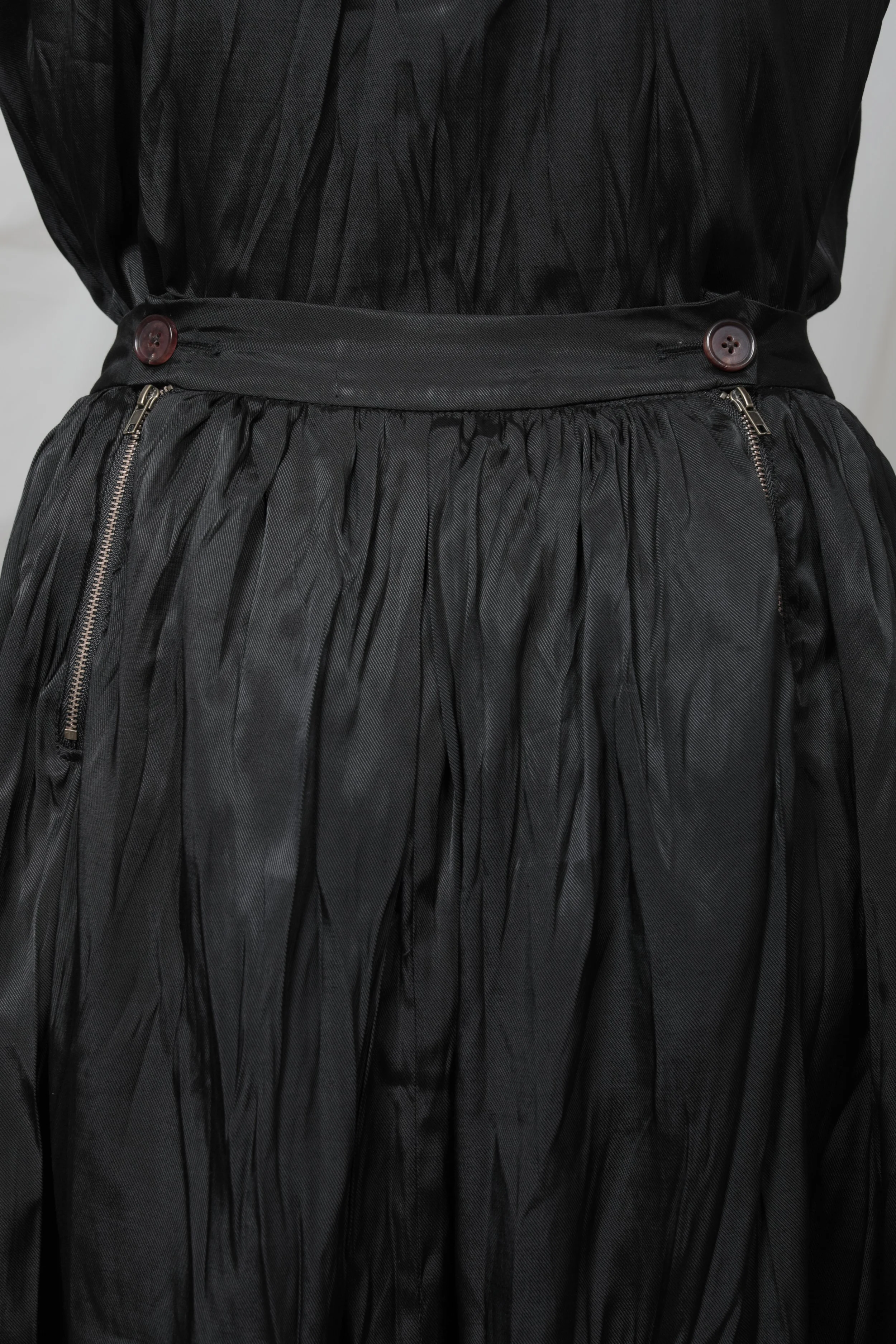 FATI - SS2024 - SHORTS FRONT-808.jpg