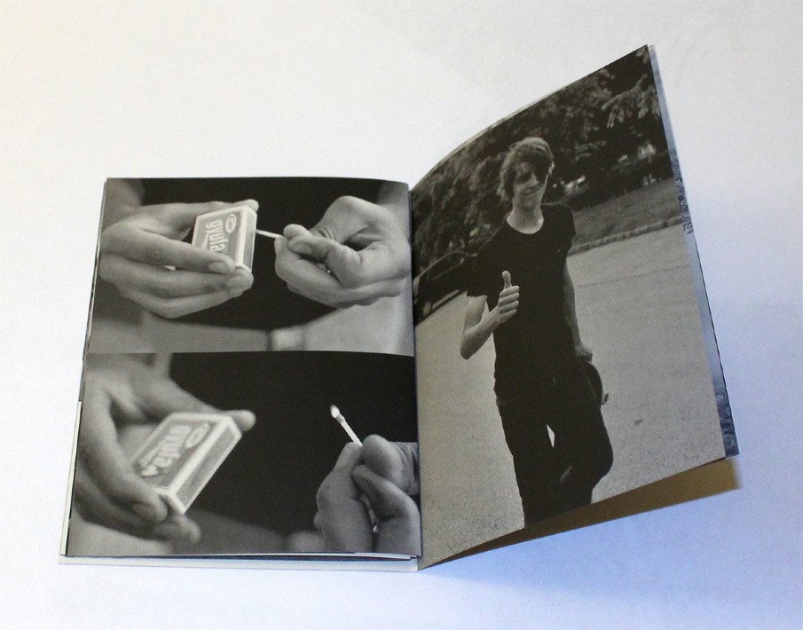 Alexis Catry SINCE 1989 — 28 pages — black print — gray and fluorescent paper 13,8 x 18,5 cmr