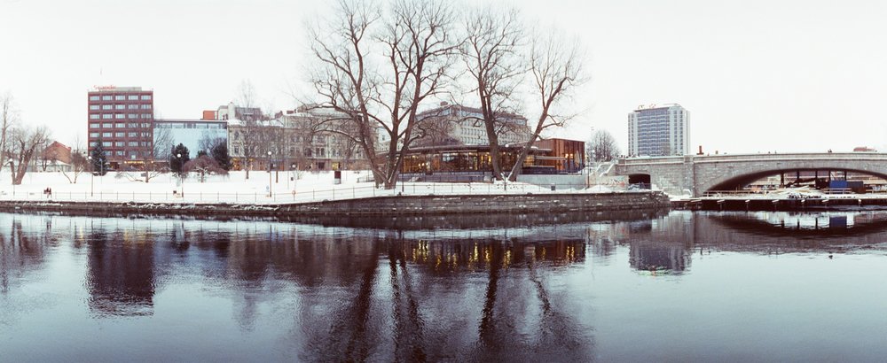 cameraville_horizon_202_panoramic_35mm_tampere_cineStill800_9.jpg