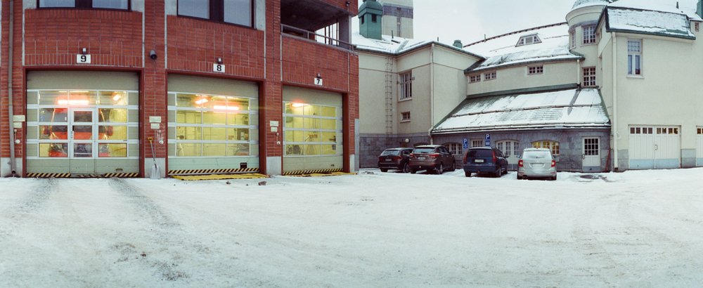 cameraville_horizon_202_panoramic_35mm_tampere_cineStill800_13.jpg