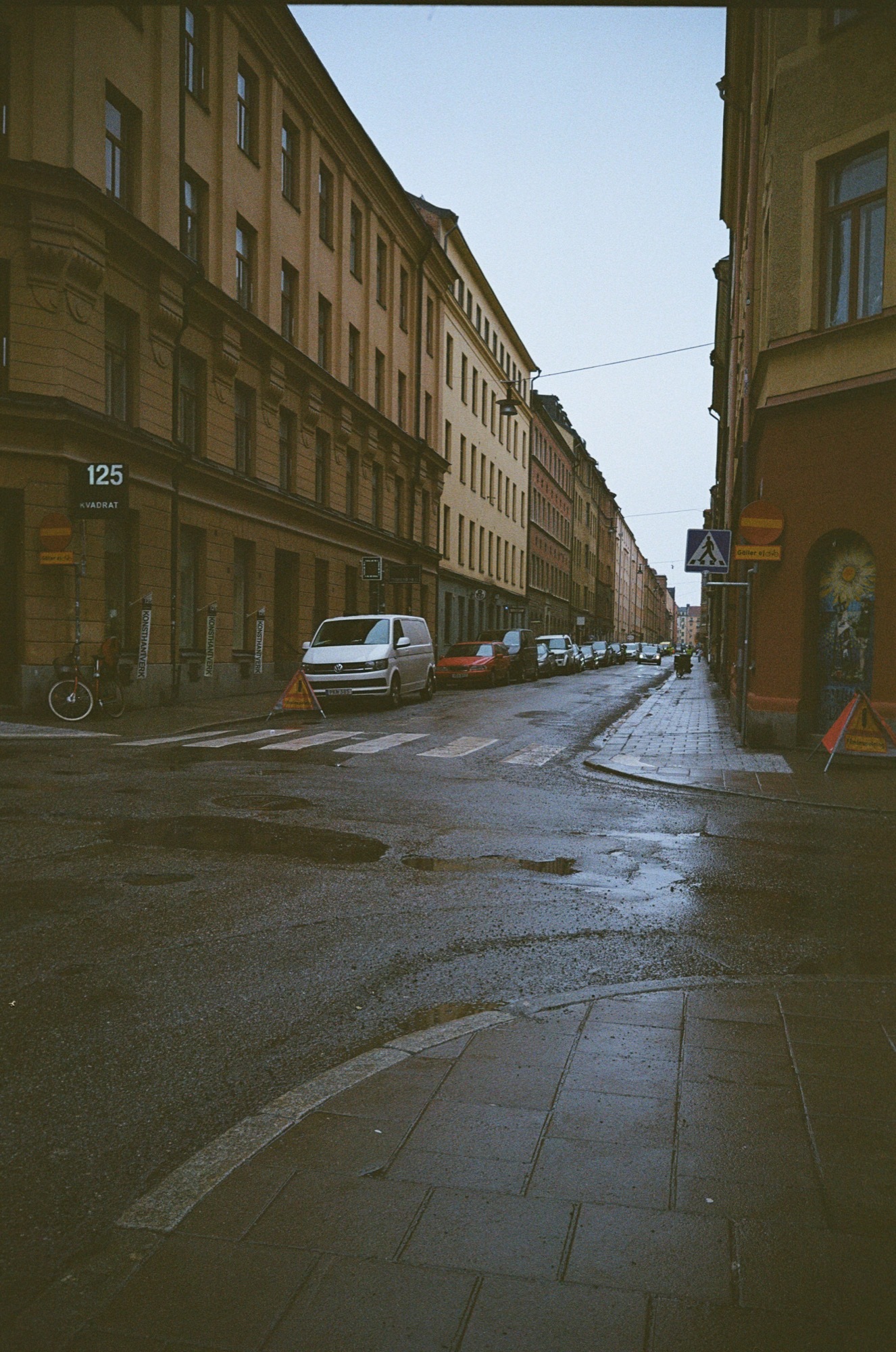 cameraville_leica_mda_stockholm_avenon_28mm_kodak_gold_400_23.jpg