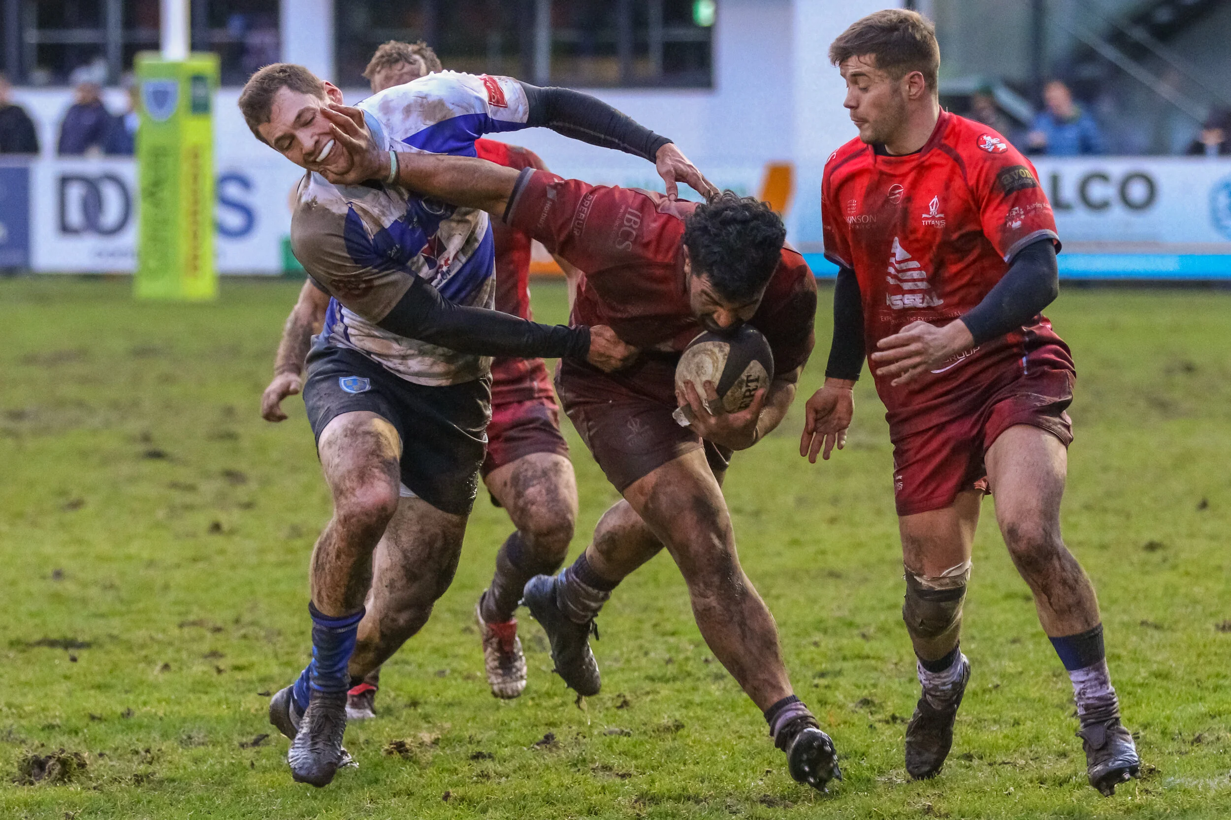 Anthony Maka takes on Jonty Rawcliffe-8573.jpg