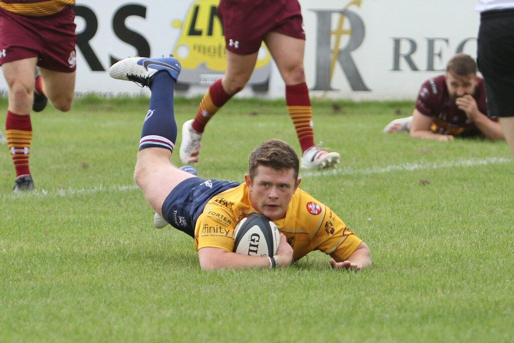 Harry Dunne Sores Titans Third Try.jpg