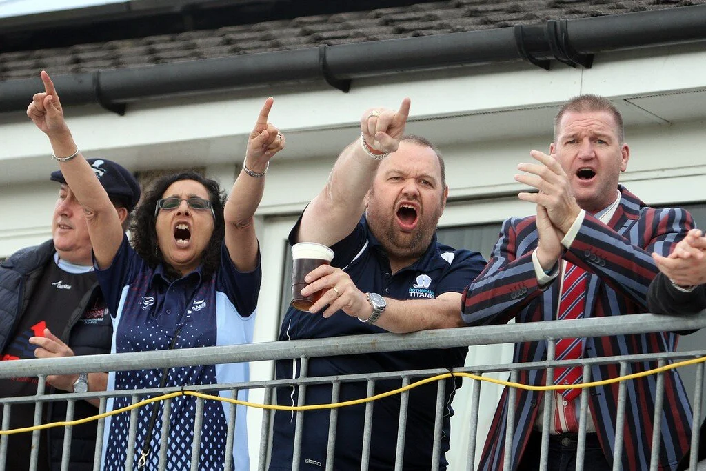 Vocal Titans Fans Cheering The Players Off The Pitch.jpg