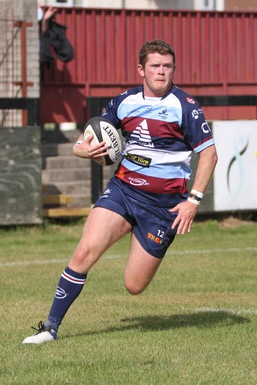 Harry Dunne Goes Over Line.jpg