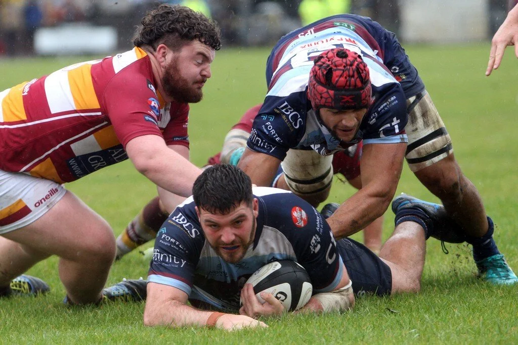 Callum Bustin So Close.jpg