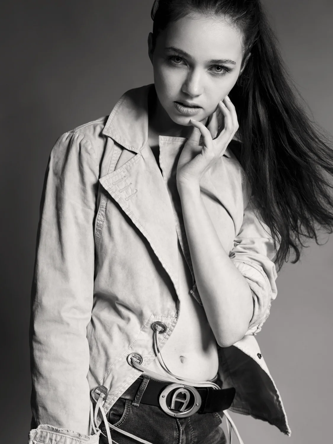 Fashion editorial "Jeans with personality" for Fluxmagazine