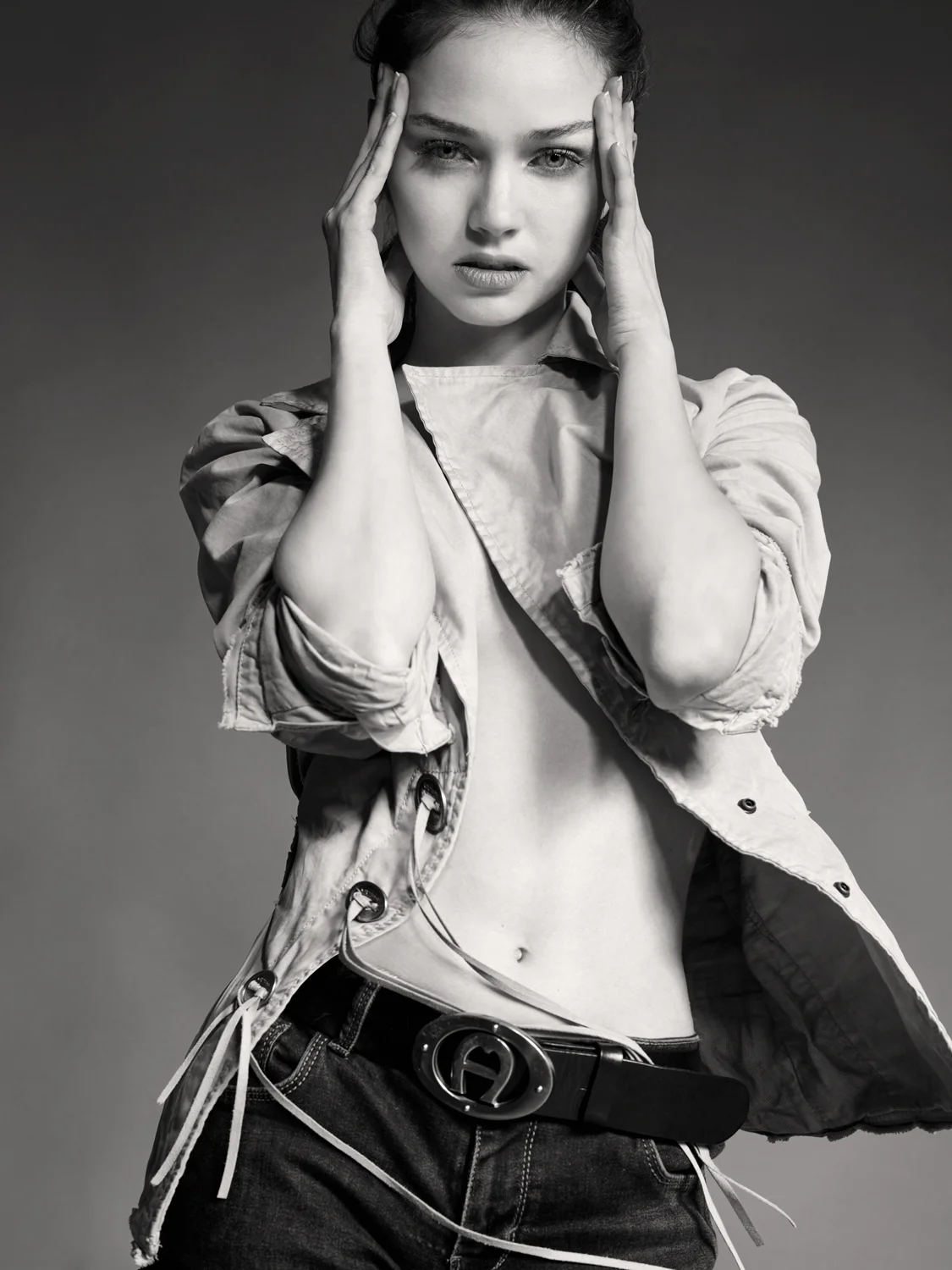 Fashion editorial "Jeans with personality" for Fluxmagazine