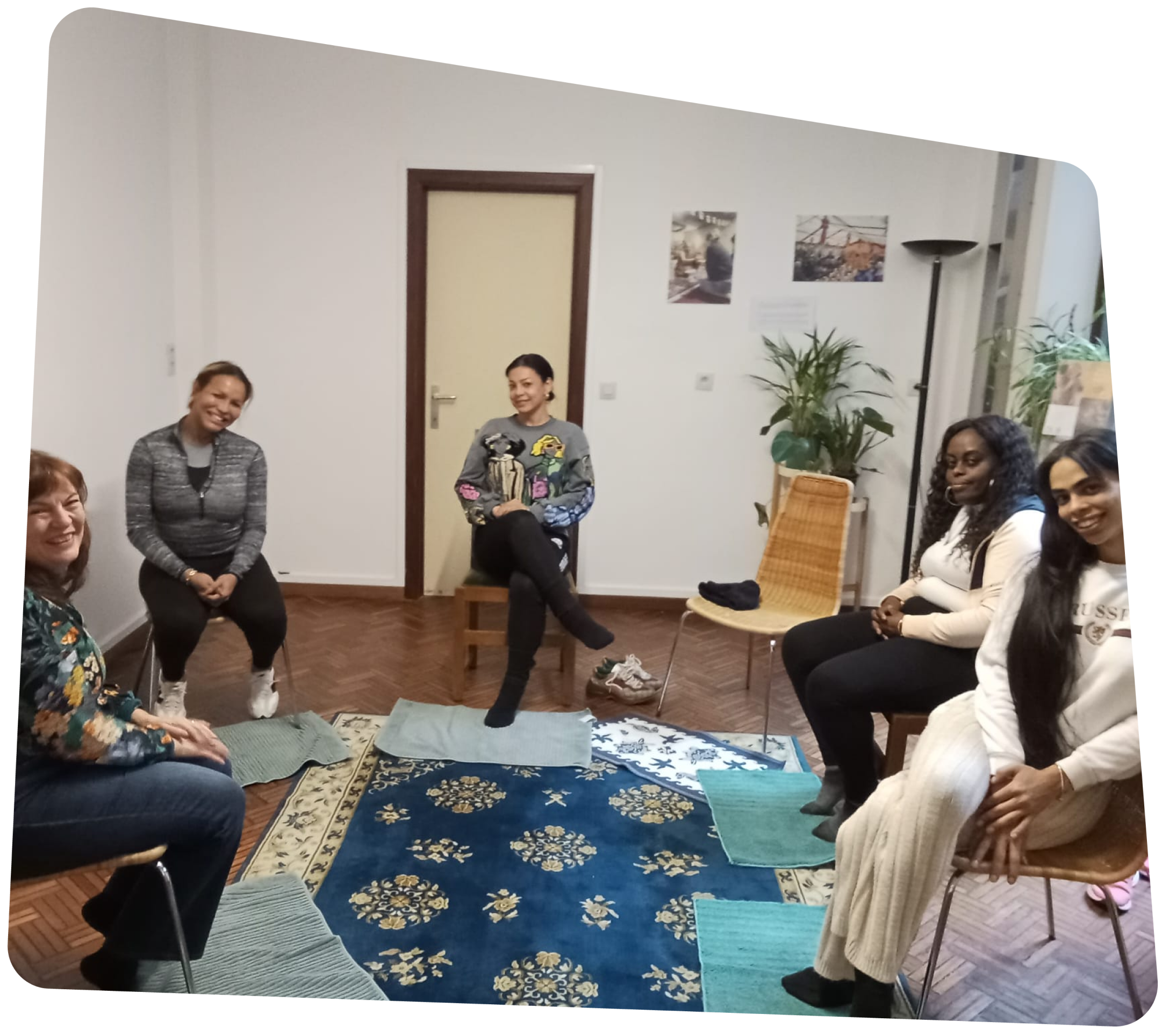 Vous êtes une femme cis ou trans et cherchez soutien et confiance ?