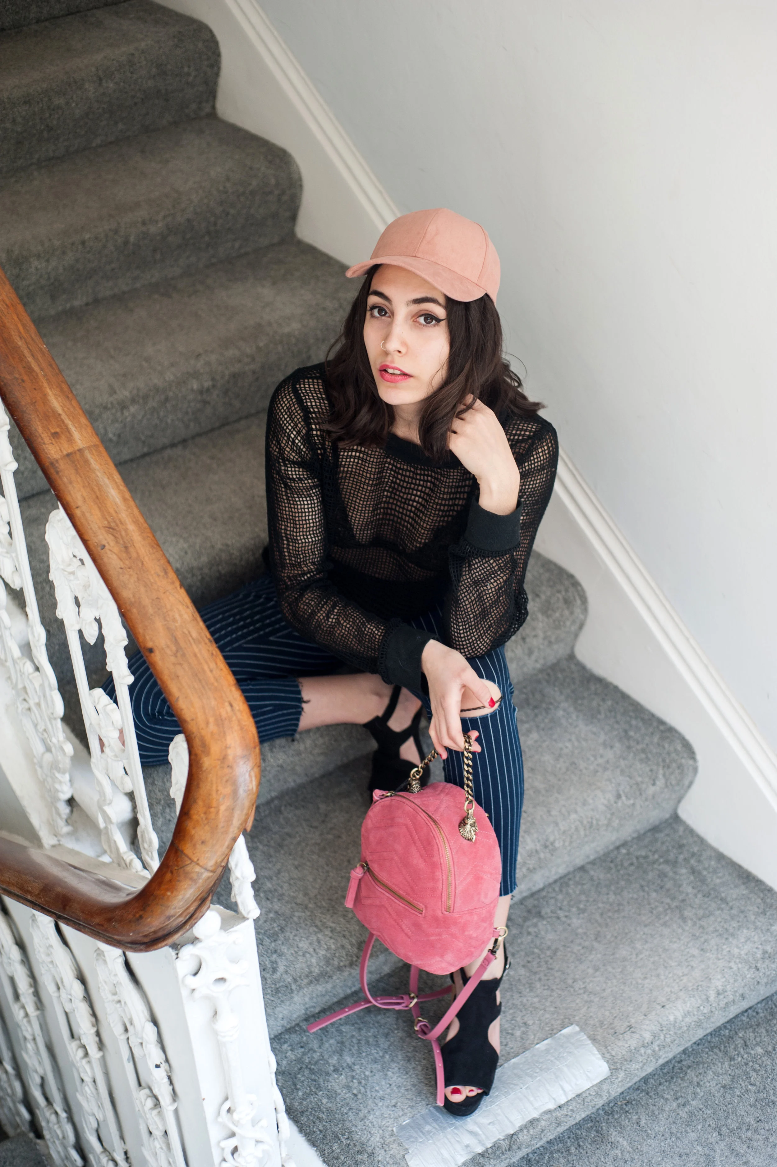 bra-lace-missguided-mesh-fishnet-top-pink-cap-backpack-zara.jpg