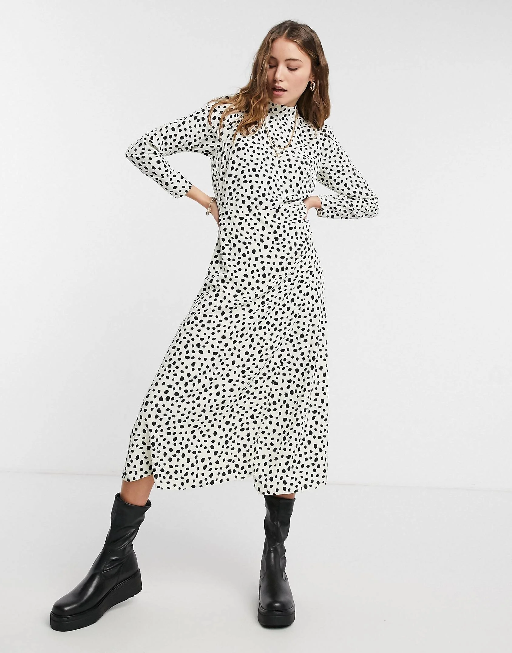 £26