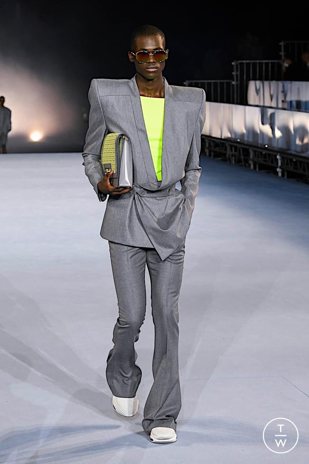 balmain-ss21-0007-d9a3d7.jpeg