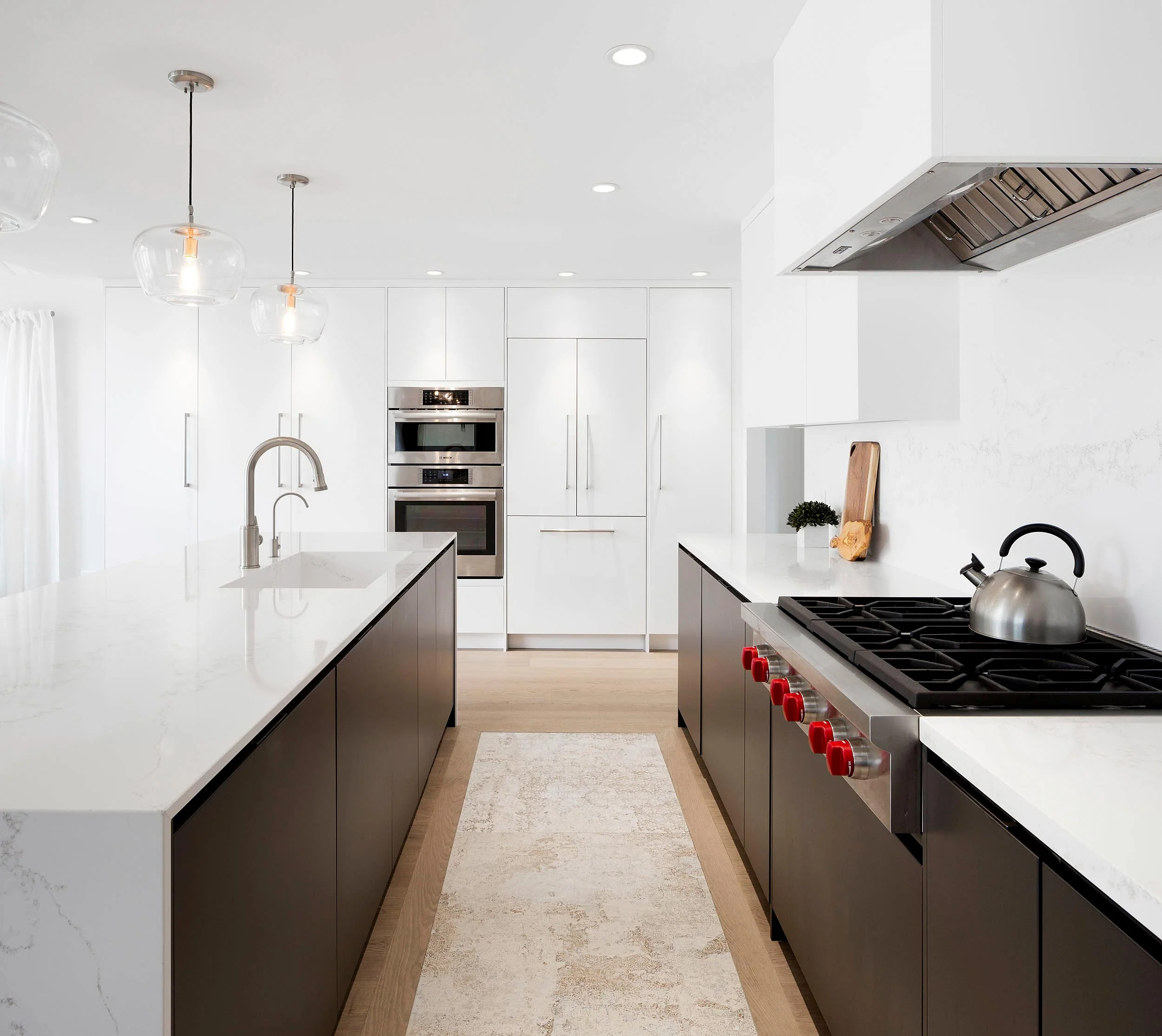 Modern Interior Photography of Kitchen by Danielle Campbell Design