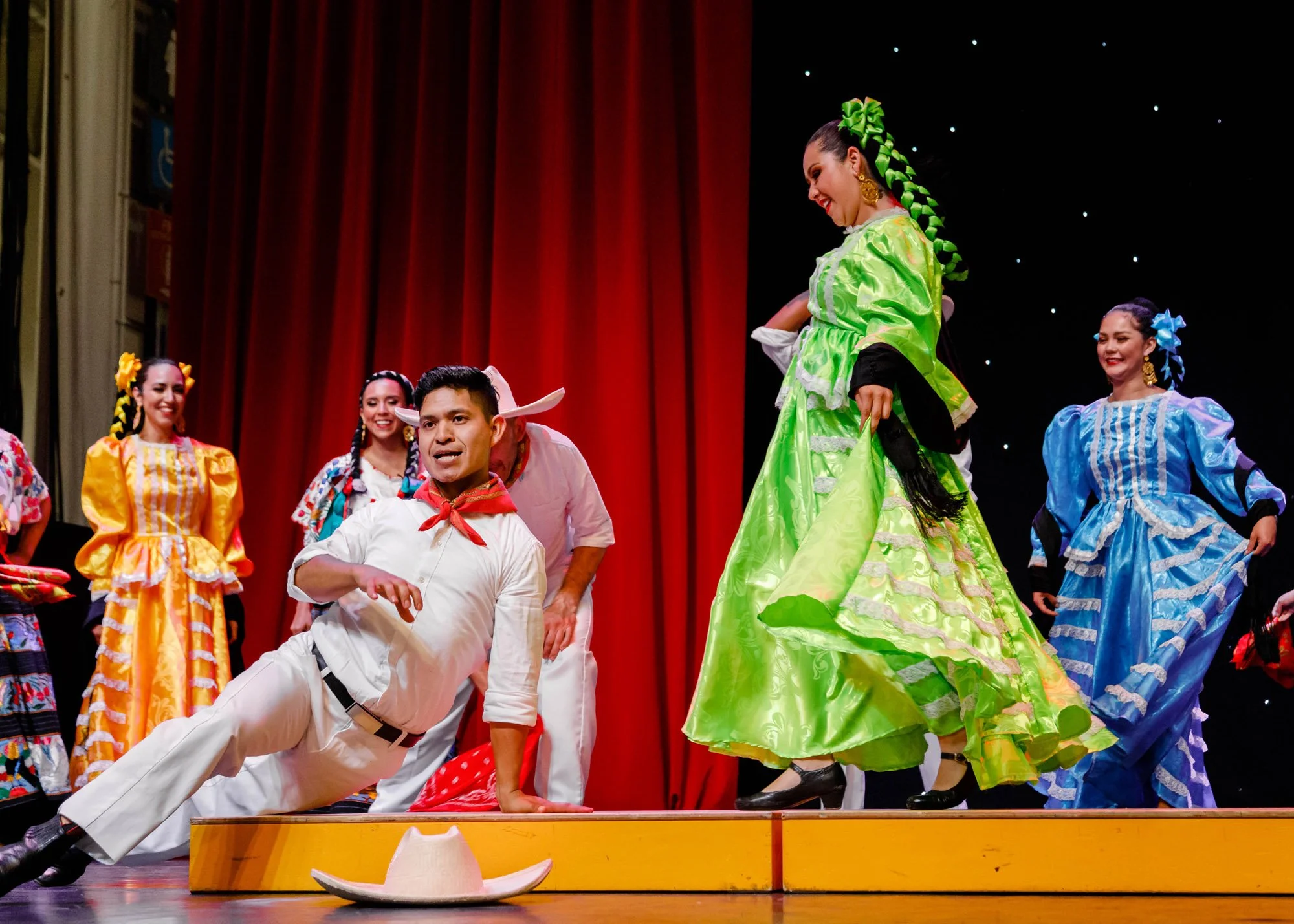 Worker Bee Supply Leading Event photography