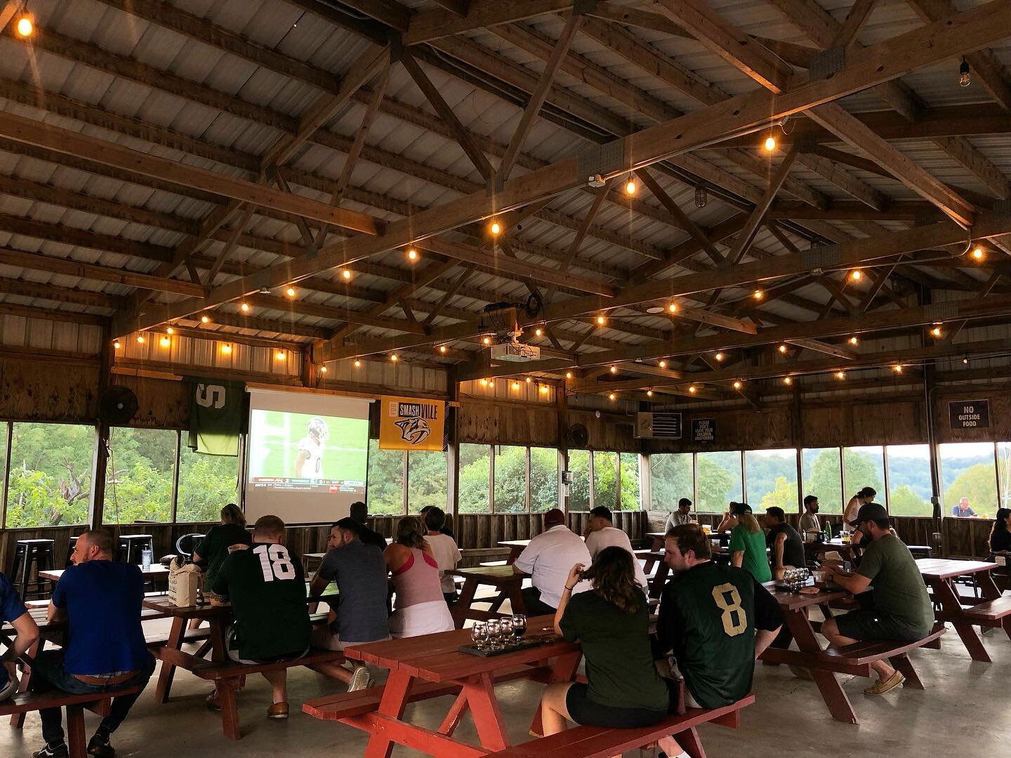 College football is back and we can&rsquo;t wait to see ya in the Barn out back - or in the taprooms, on those brand-new 75&rdquo; screens 🤤

#brewery #football #collegefootball #nashville