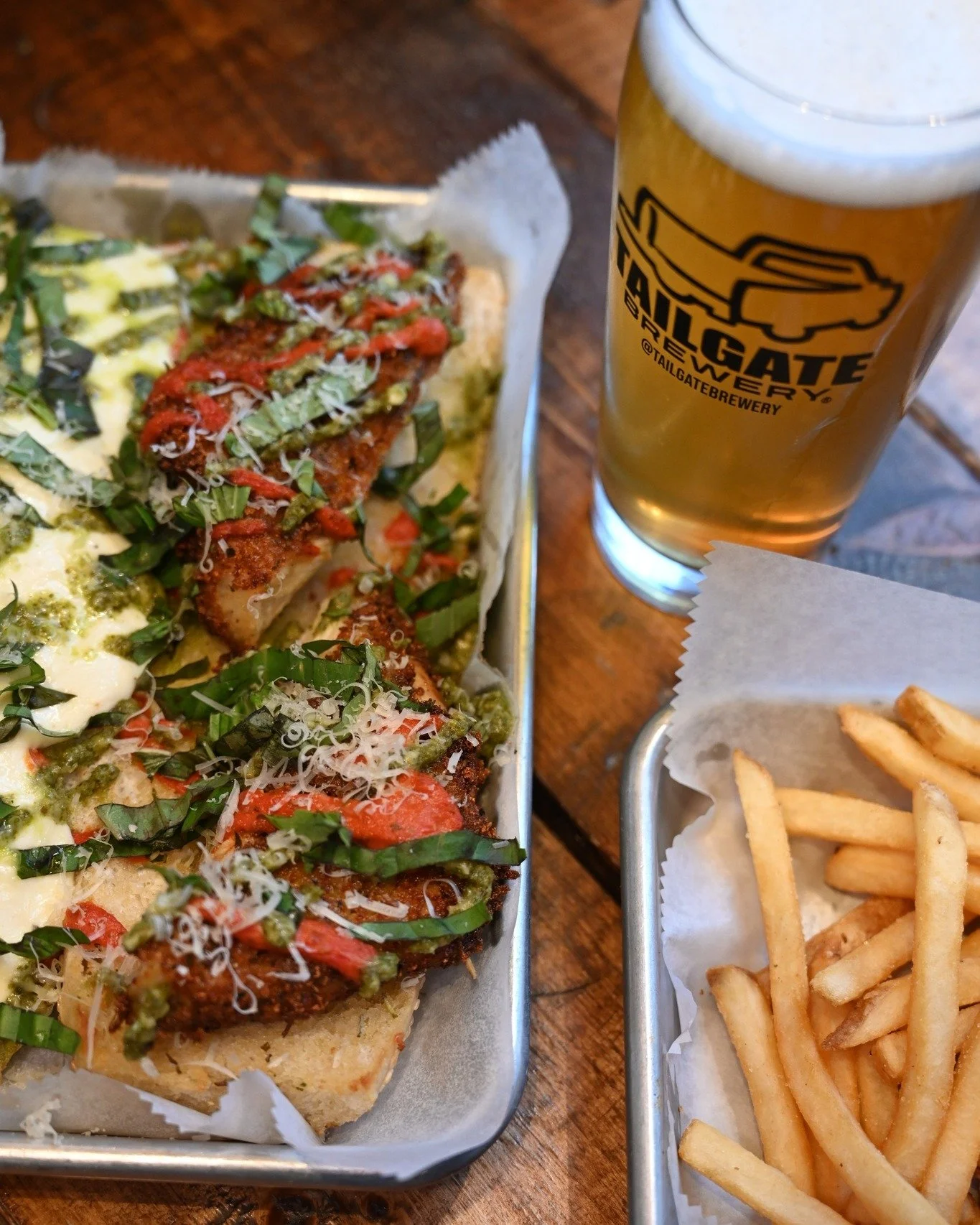 Calling all sammie lovers! Dine in with us during the week from 11-1 and grab any of our sammies for just $9.99!