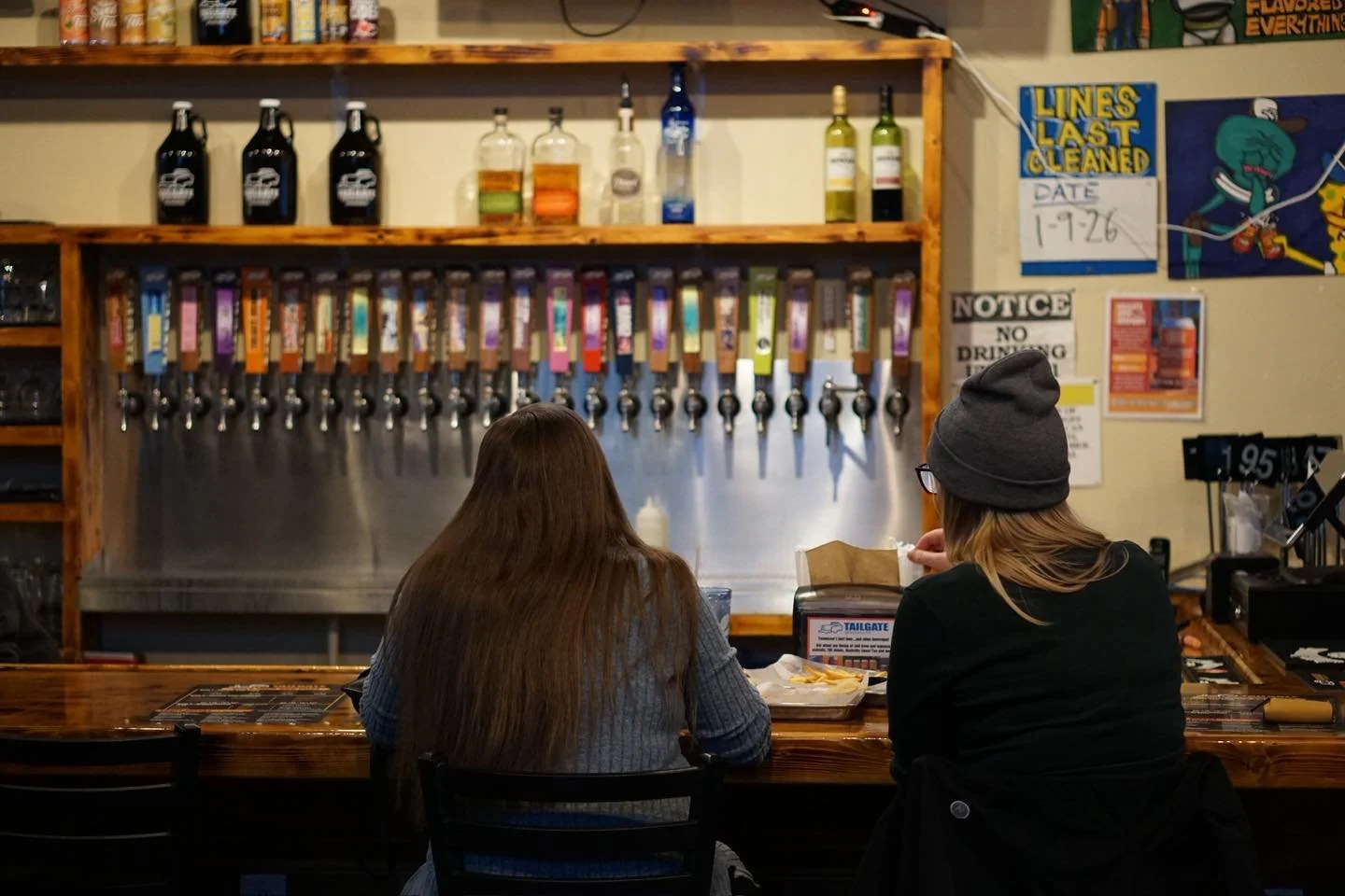 Tired of eating leftovers for lunch? We feel. Stop in and grab a small pizza or Sammie on our lunch deal. Let us do the cooking for you!