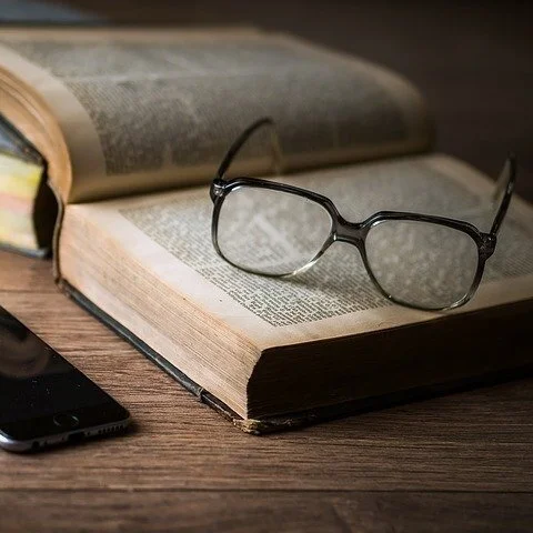  Six tips to start reading daily