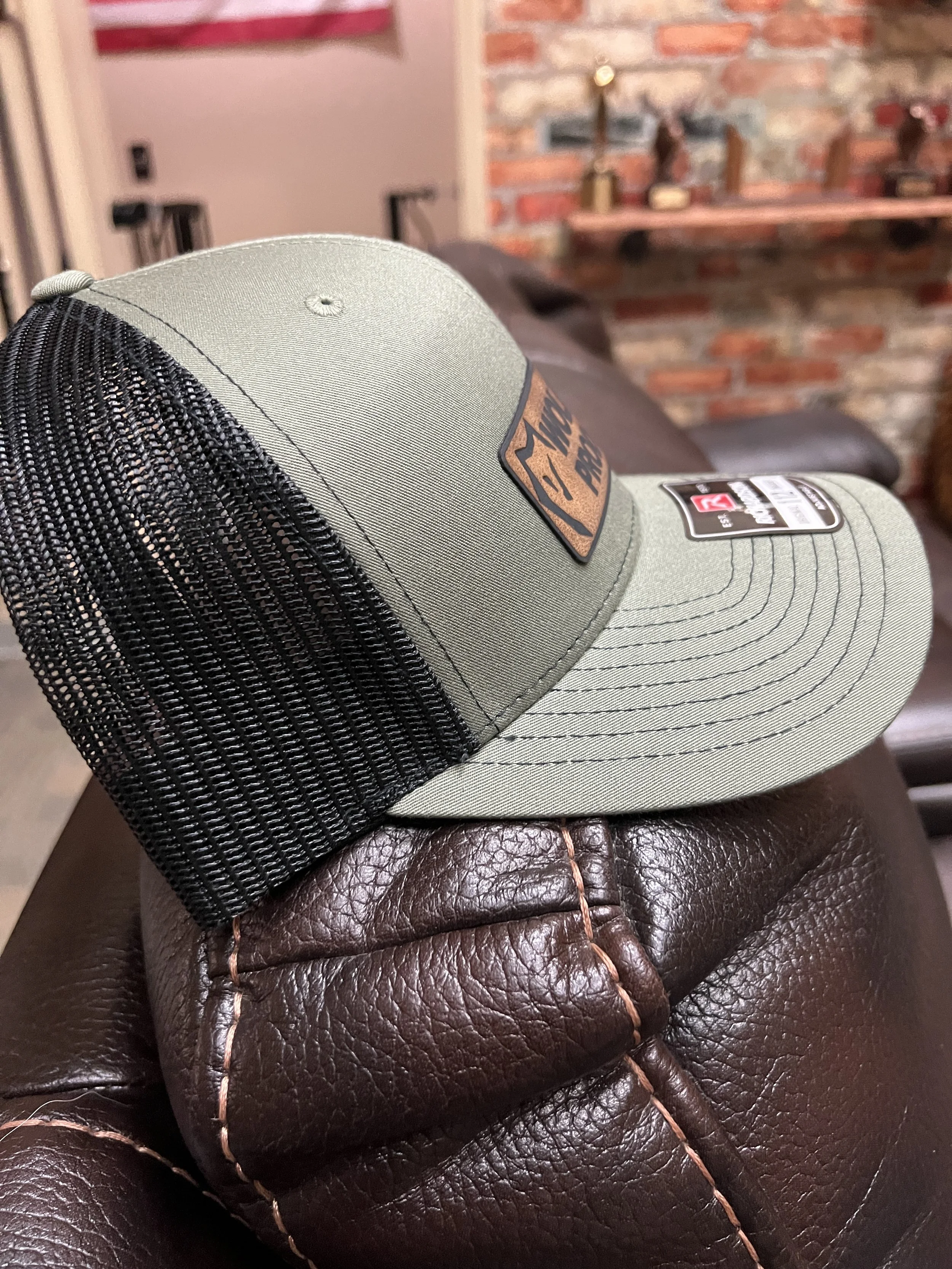 WCP Richardson 112 Loden-Black with leather patch profile.JPG