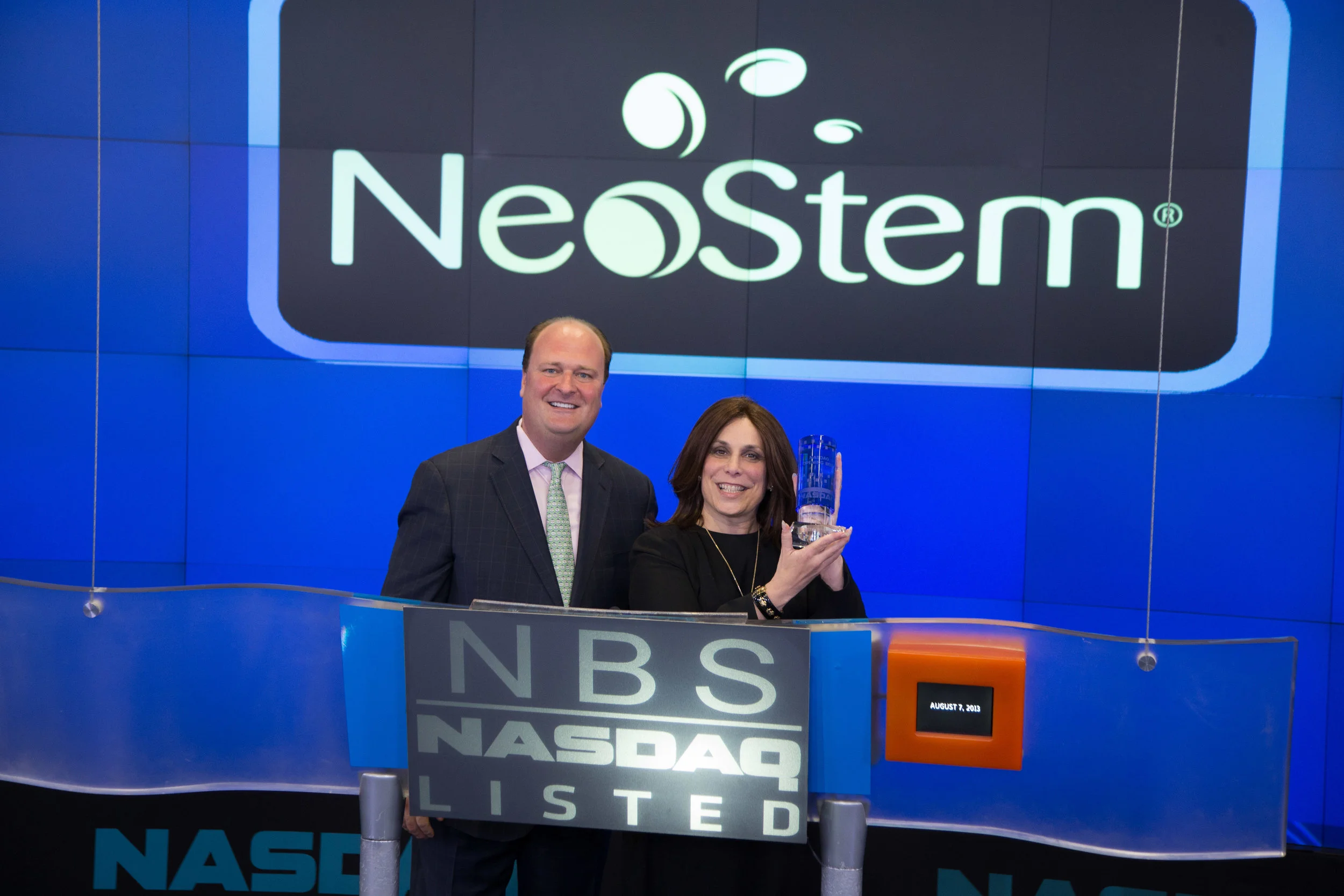 Dr. Robin L. Smith at NASDAQ, representing NeoStem (August 2013)