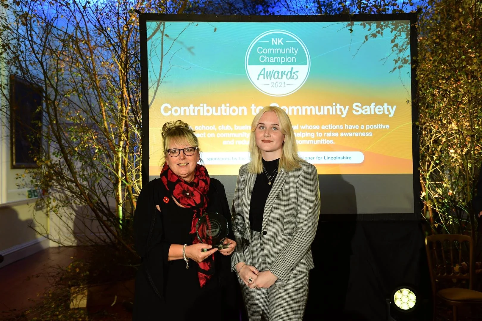 Comm Safety Dunston Yarn Bomb CV6_3127 (Large).JPG