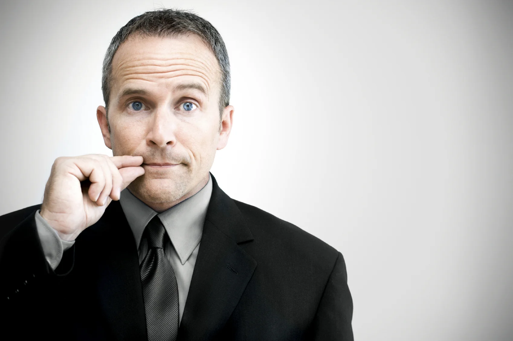 5 Times When Silence is Golden in the Workplace