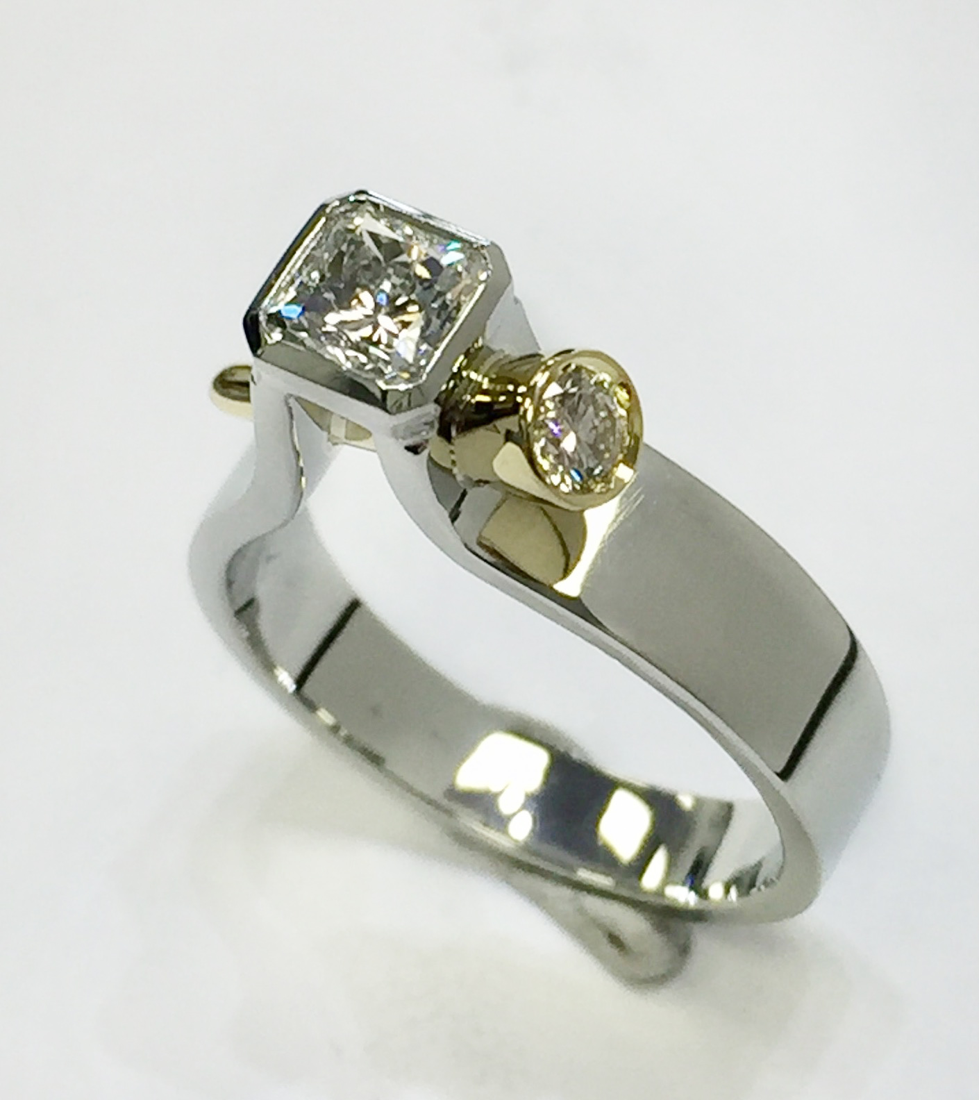 "Torch" ring