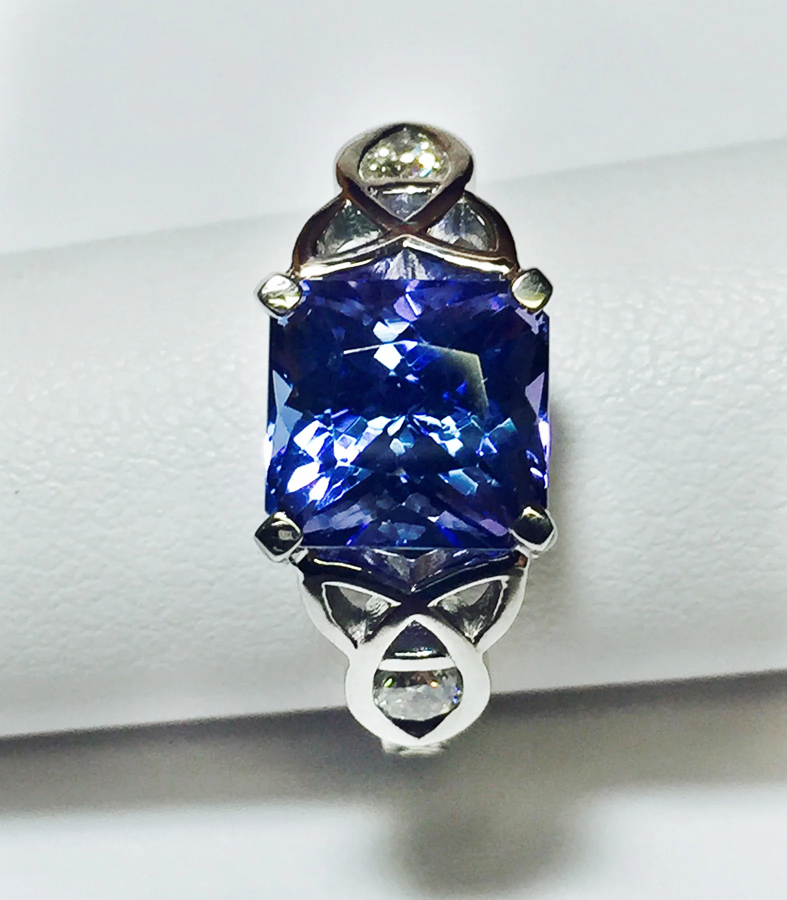 tanzanite ring 2.jpg