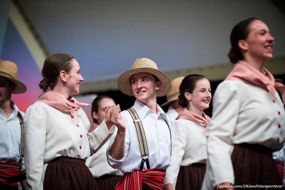 Festival virtuel de folklore au Mexique