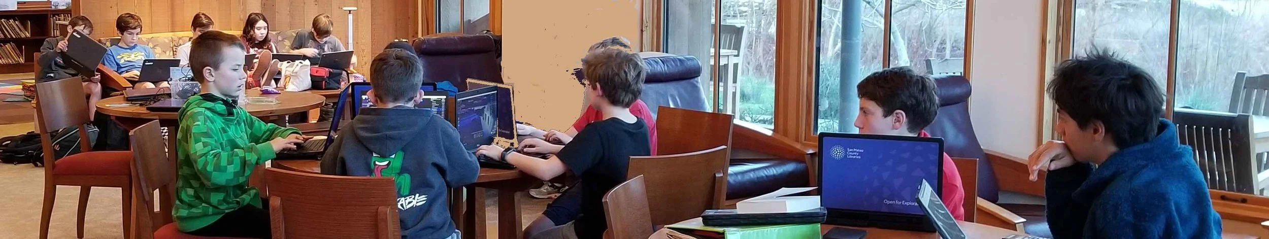 Kids In Library 1.jpg