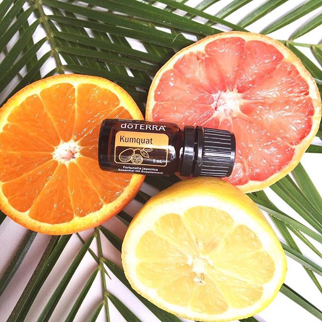 Snagged me a couple of these 🍊🍊🍊 this morning! Gah! I cannot wait to smell this deliciousness. Here's to Tuesdays and Internet madness trying to order citrus oils 🤗