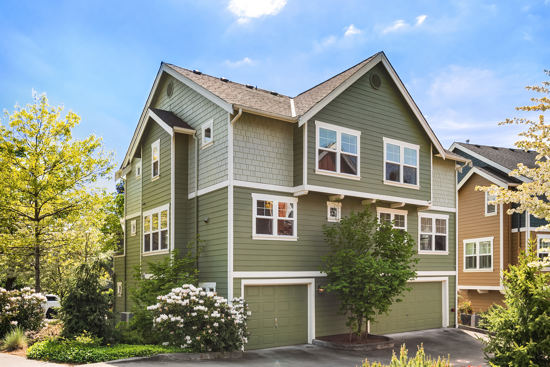 5801 55th Ave NE, Unit B, Seattle | Sold for $819,000
