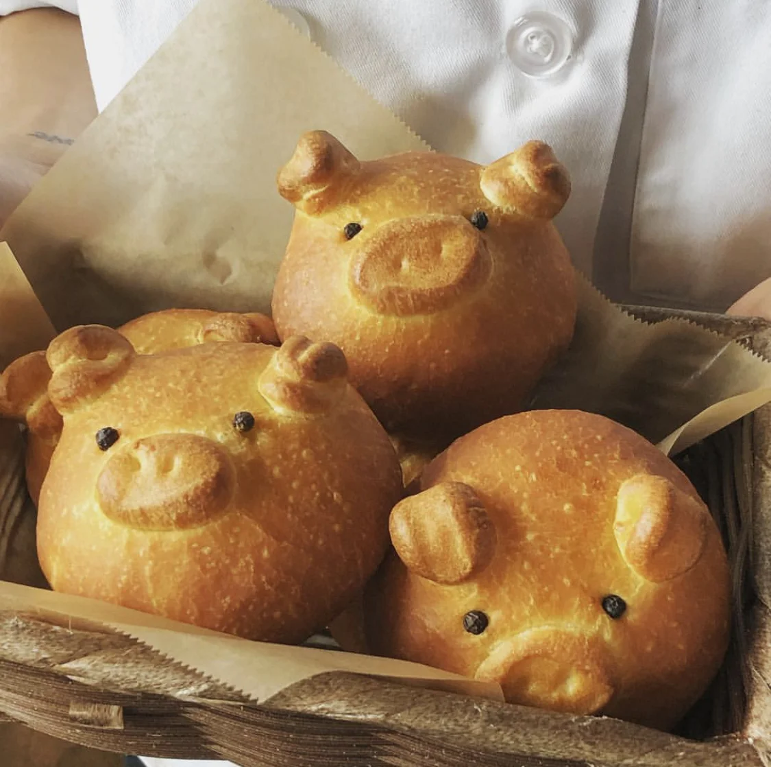 Happy year of the pig. Image: @fujibakery