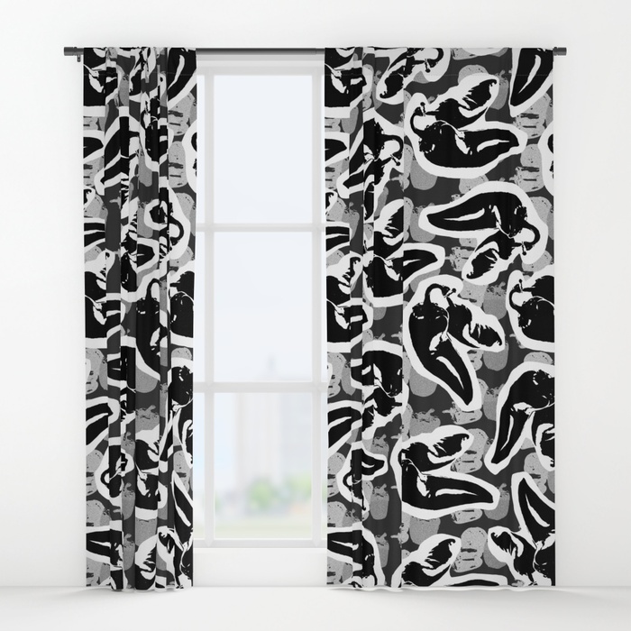 hot-toss-large-curtains.jpg