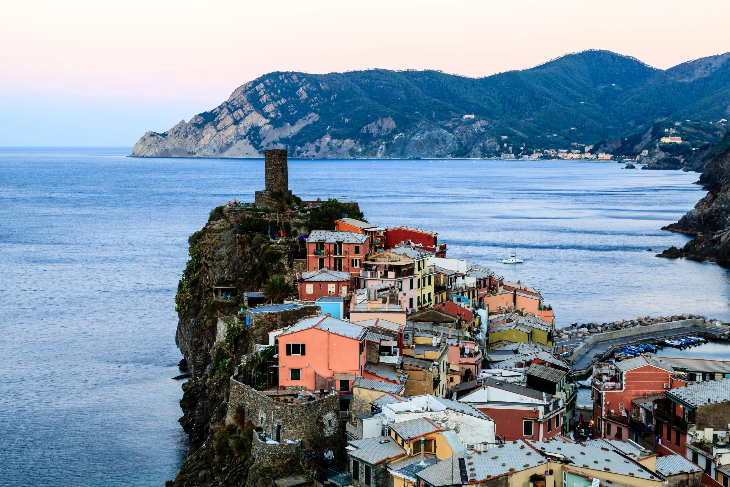 CINQUE TERRE1.jpg