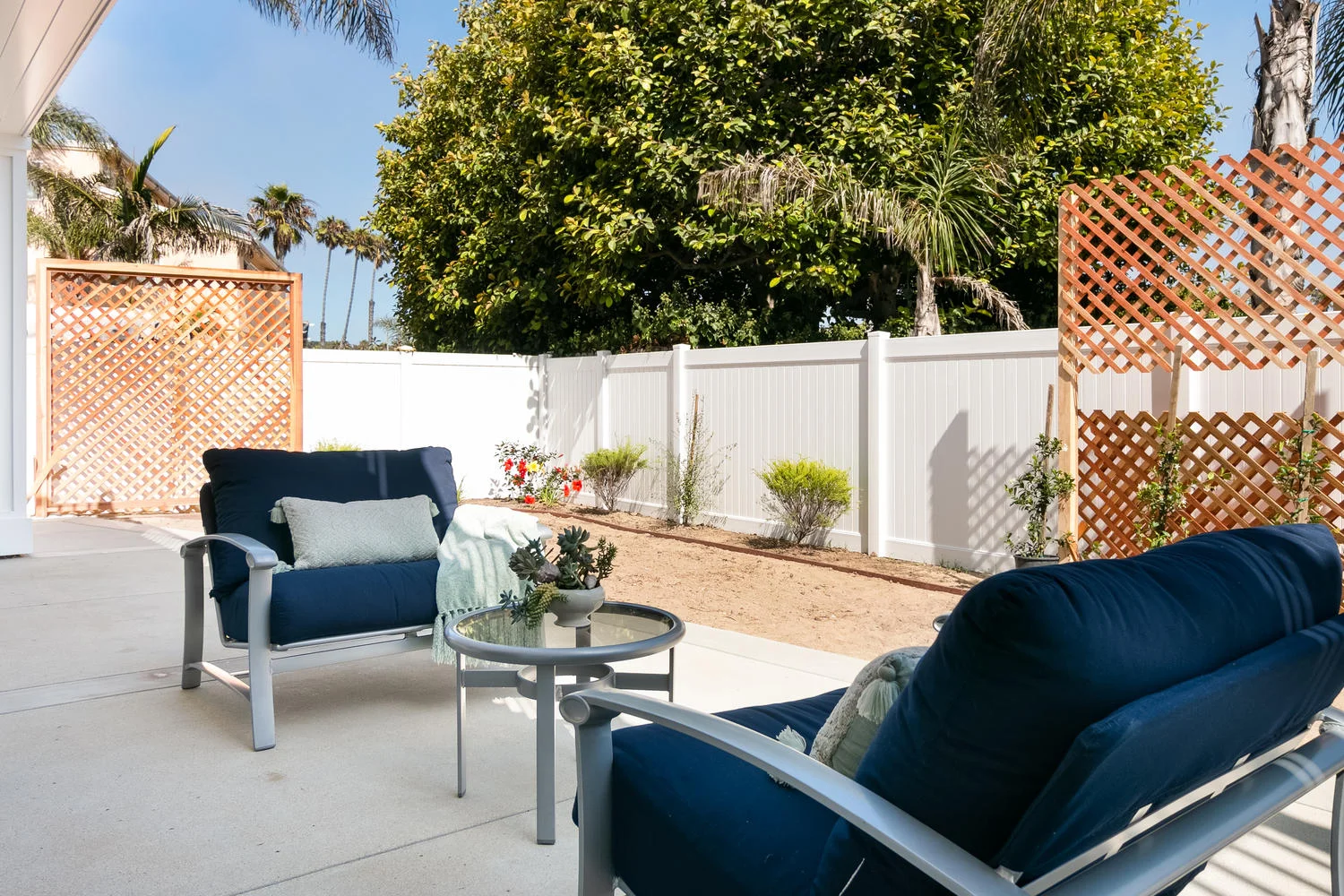 1054 Bangor Ln-039-041-Patio-MLS_Size.jpg