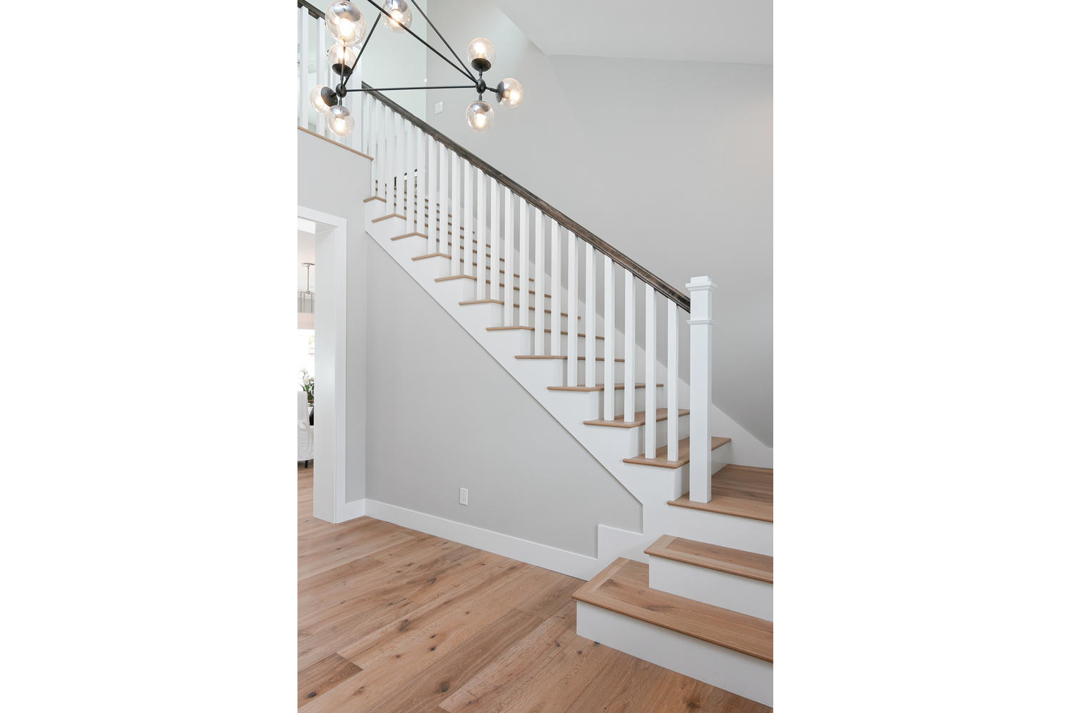 1054 Bangor Ln-022-002-Staircase-MLS_Size.jpg