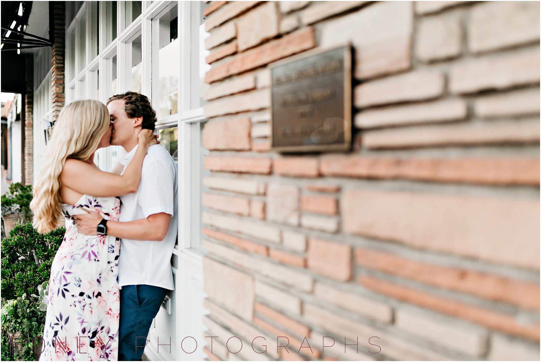 del_mar_beach_tropical_downtown_engagement004.jpg