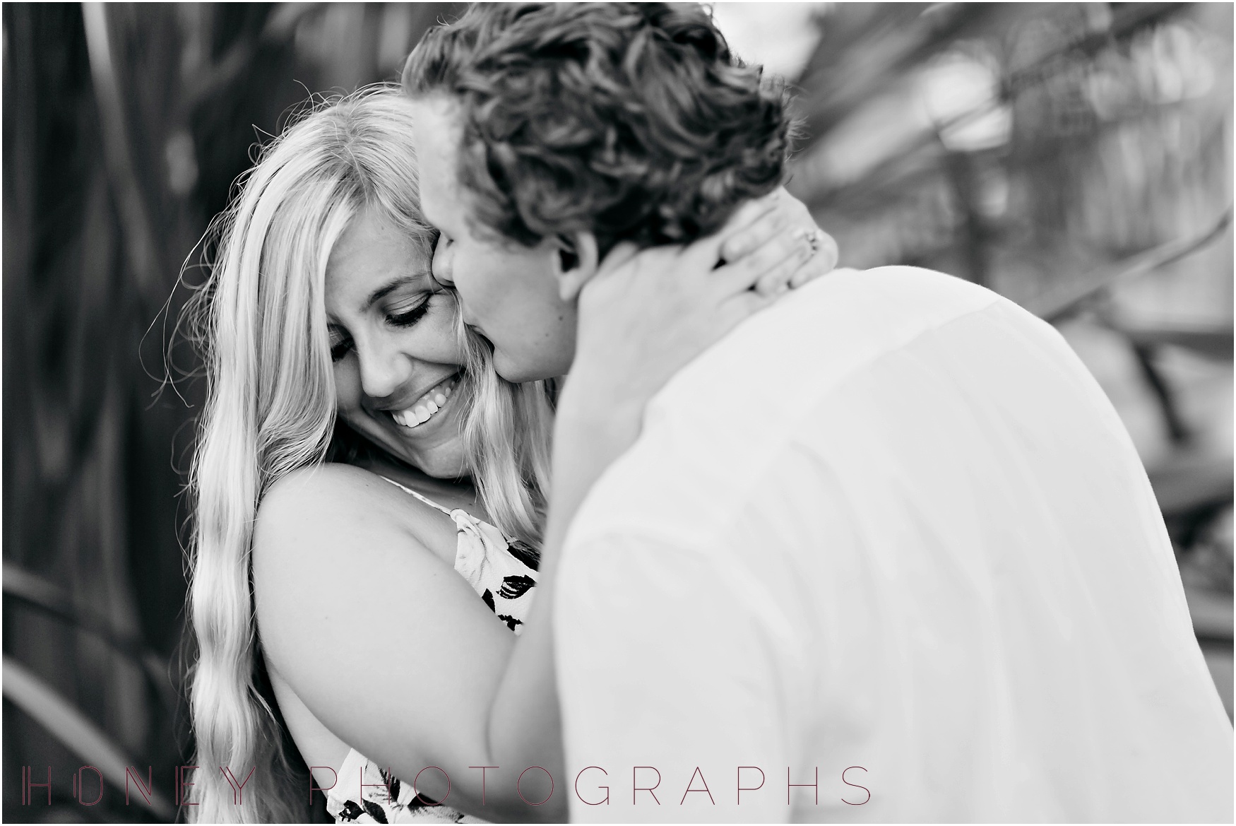 del_mar_beach_tropical_downtown_engagement014.jpg