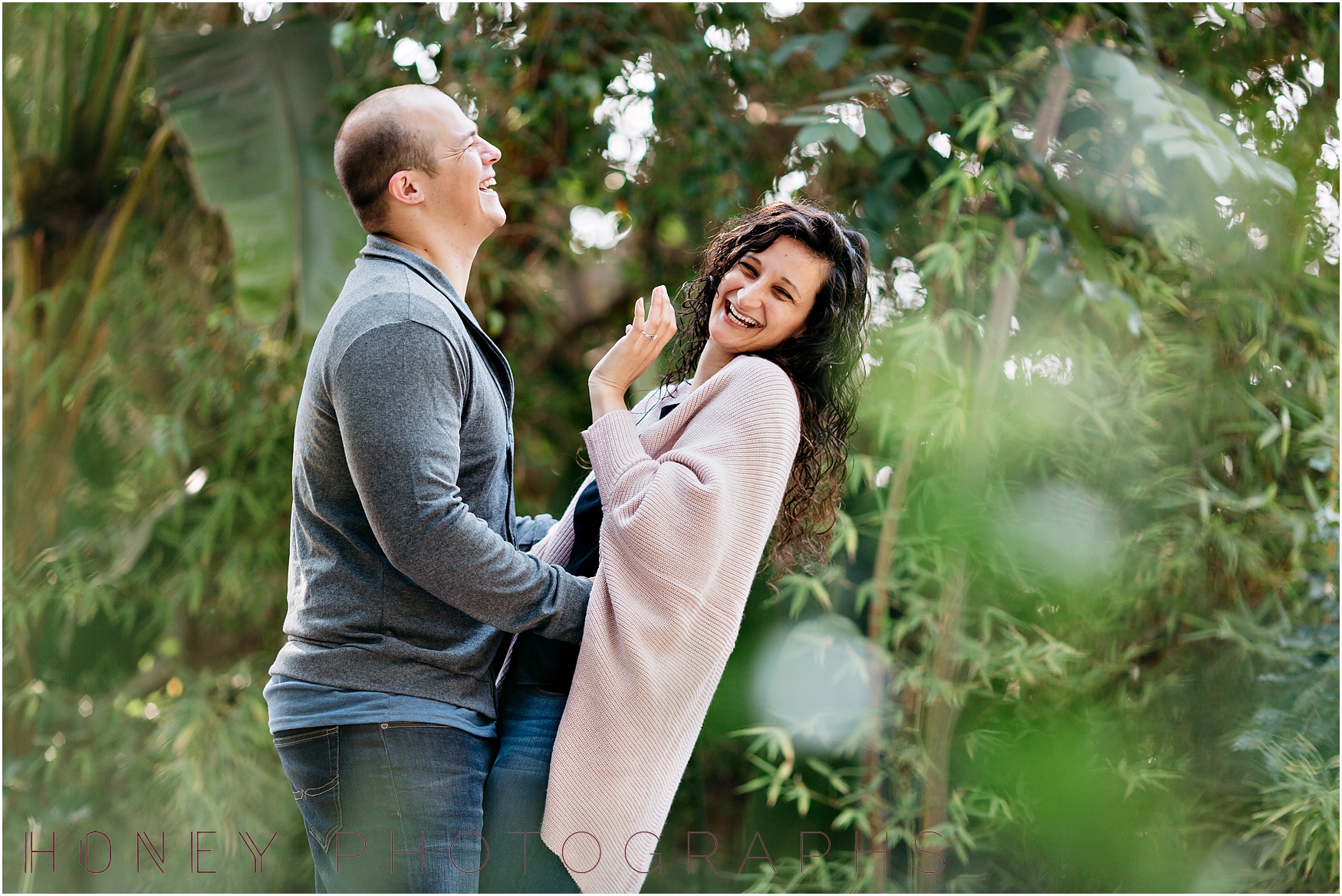 paradise_falls_green_lush_tropical_oceanside_engagement006.jpg